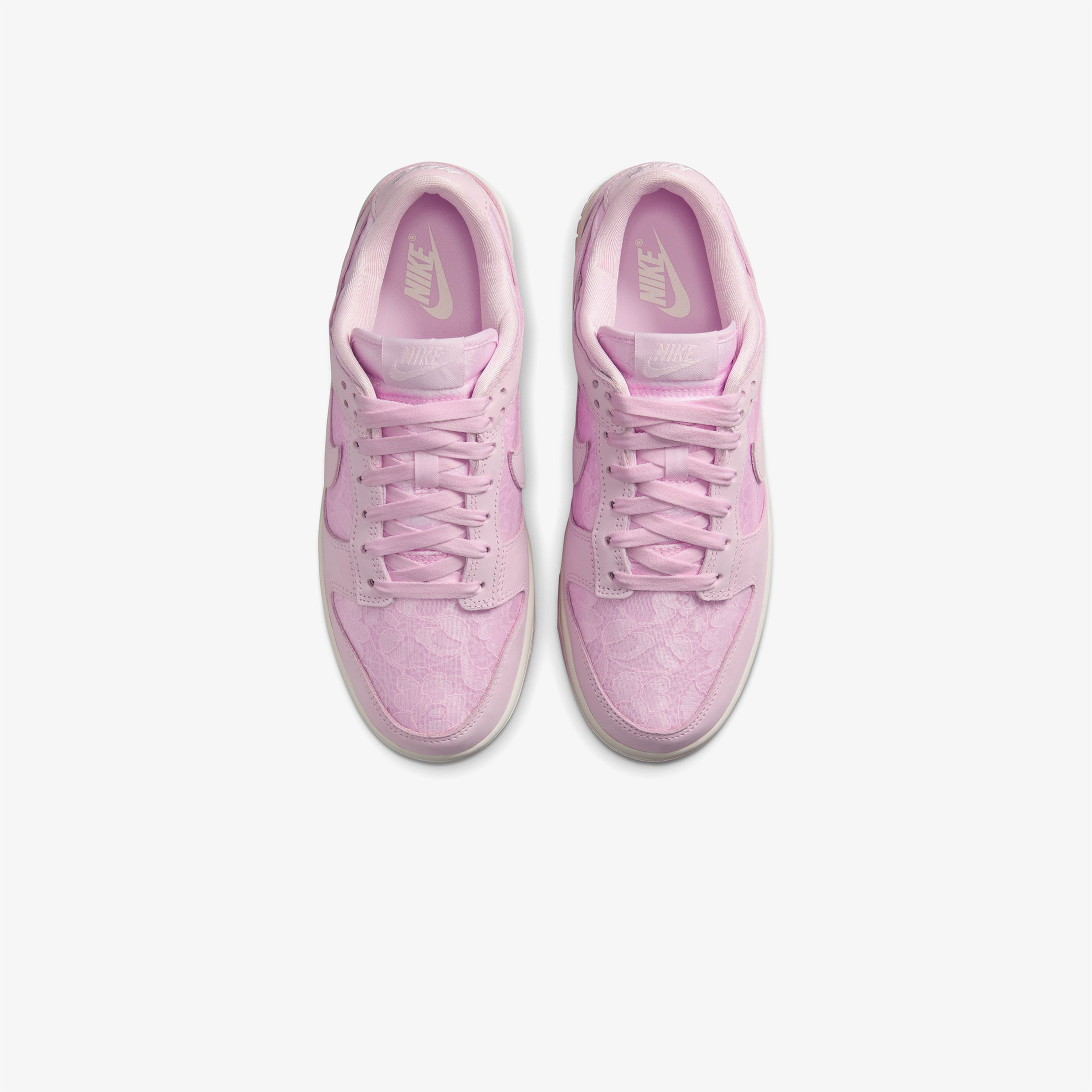 Nike Dunk Low Kadın Kırmızı Sneaker