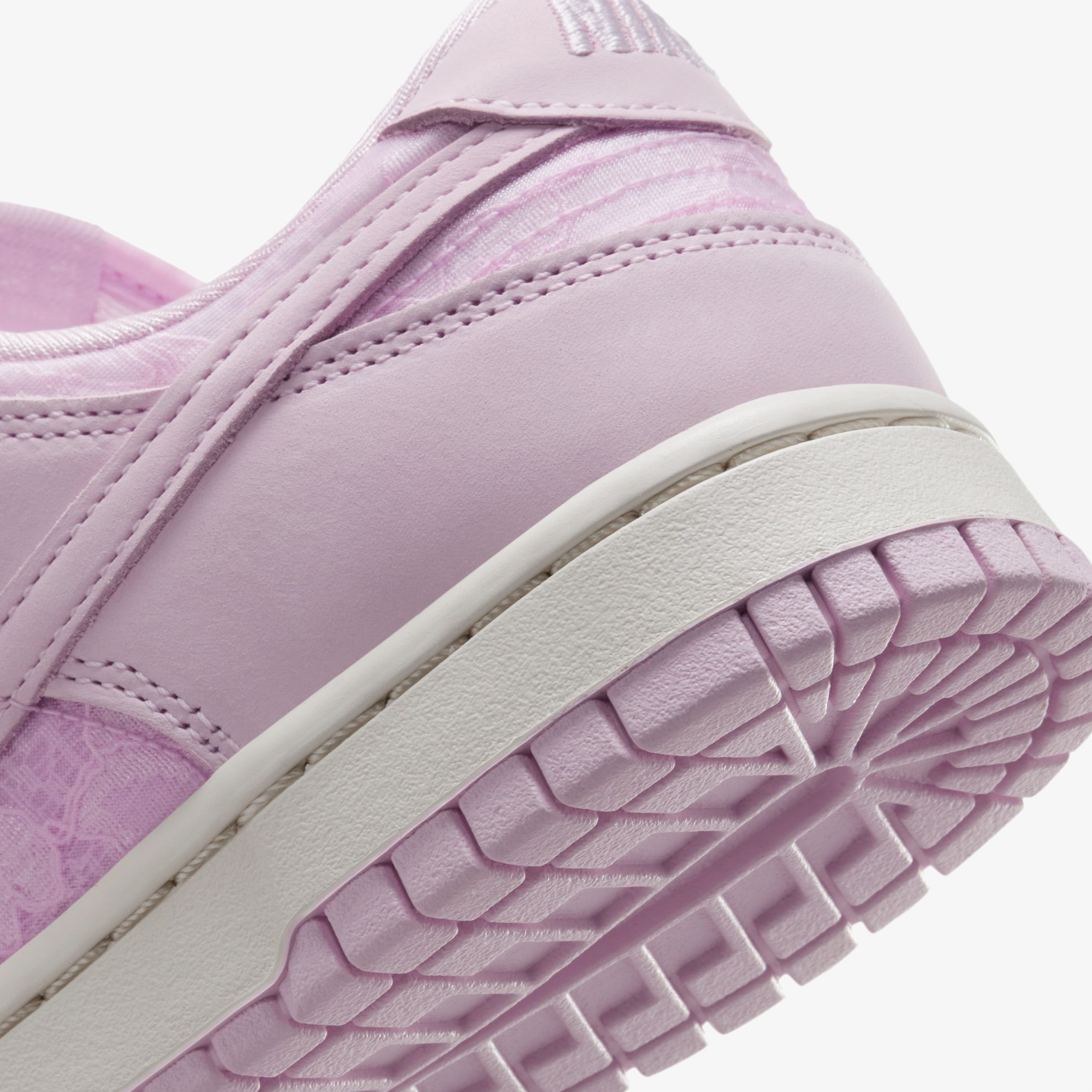 Nike Dunk Low Kadın Kırmızı Sneaker