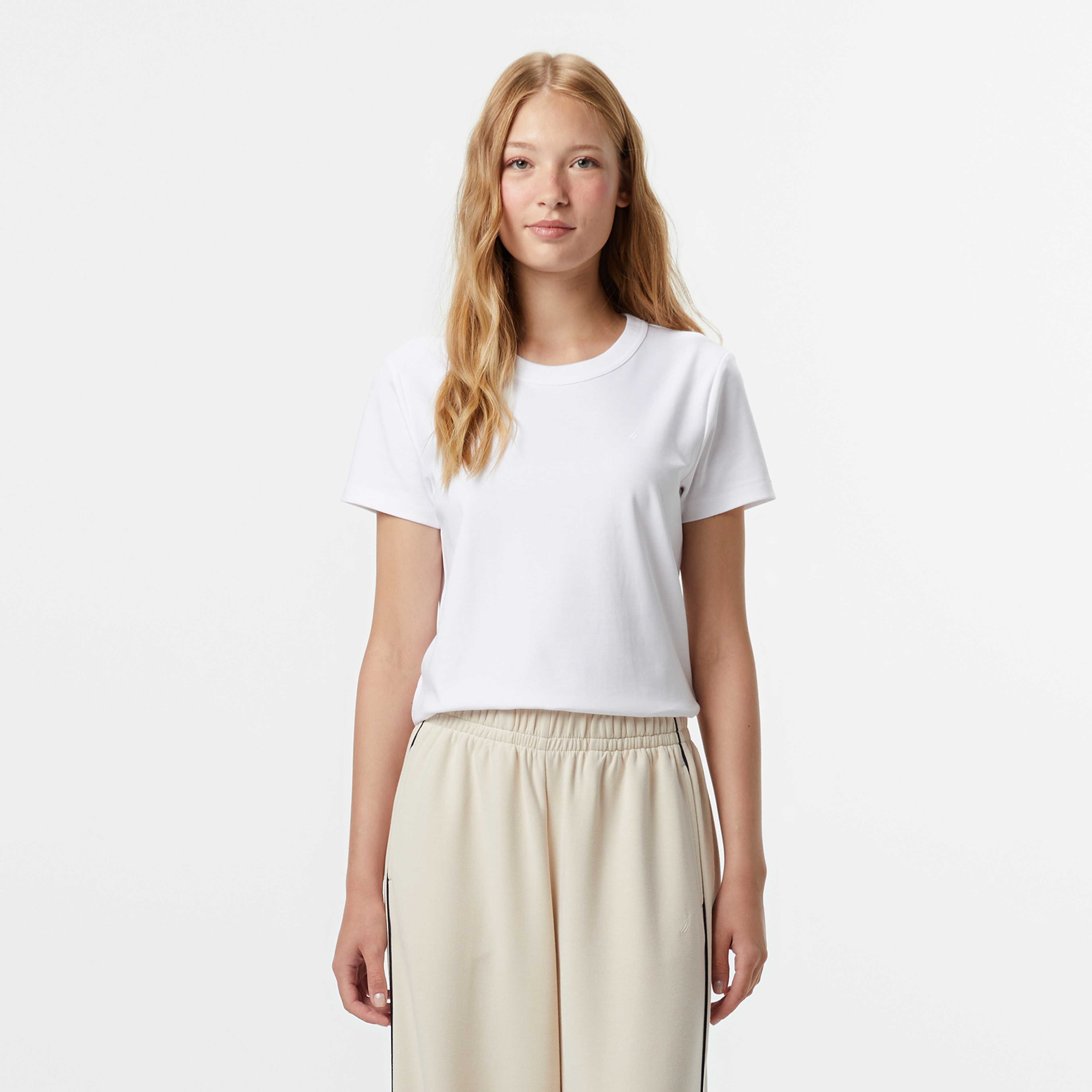 Nautica Kadın Beyaz Classic Fit T-Shirt