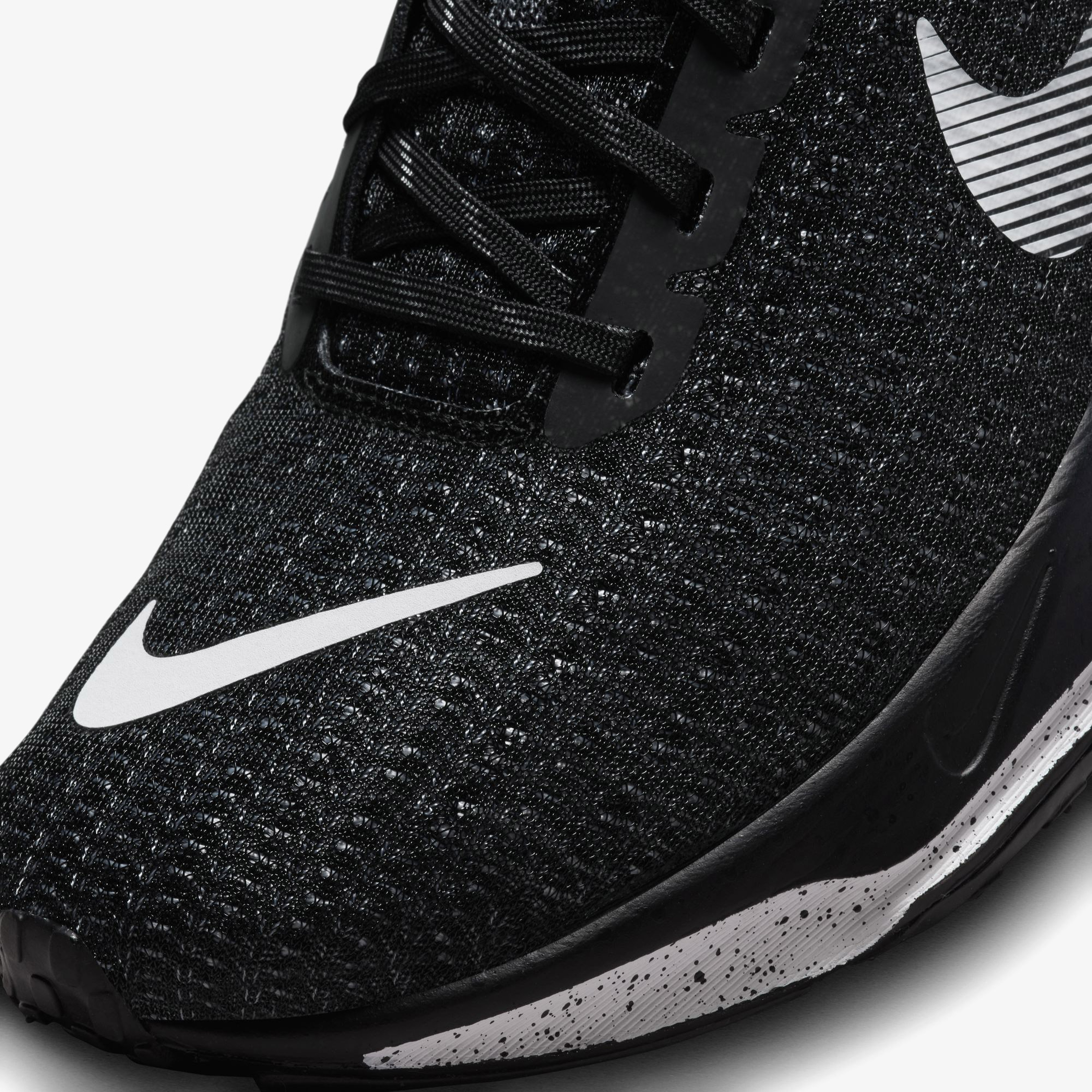 Nike Zoomx Invincible Run Erkek Siyah Koşu Ayakkabısı