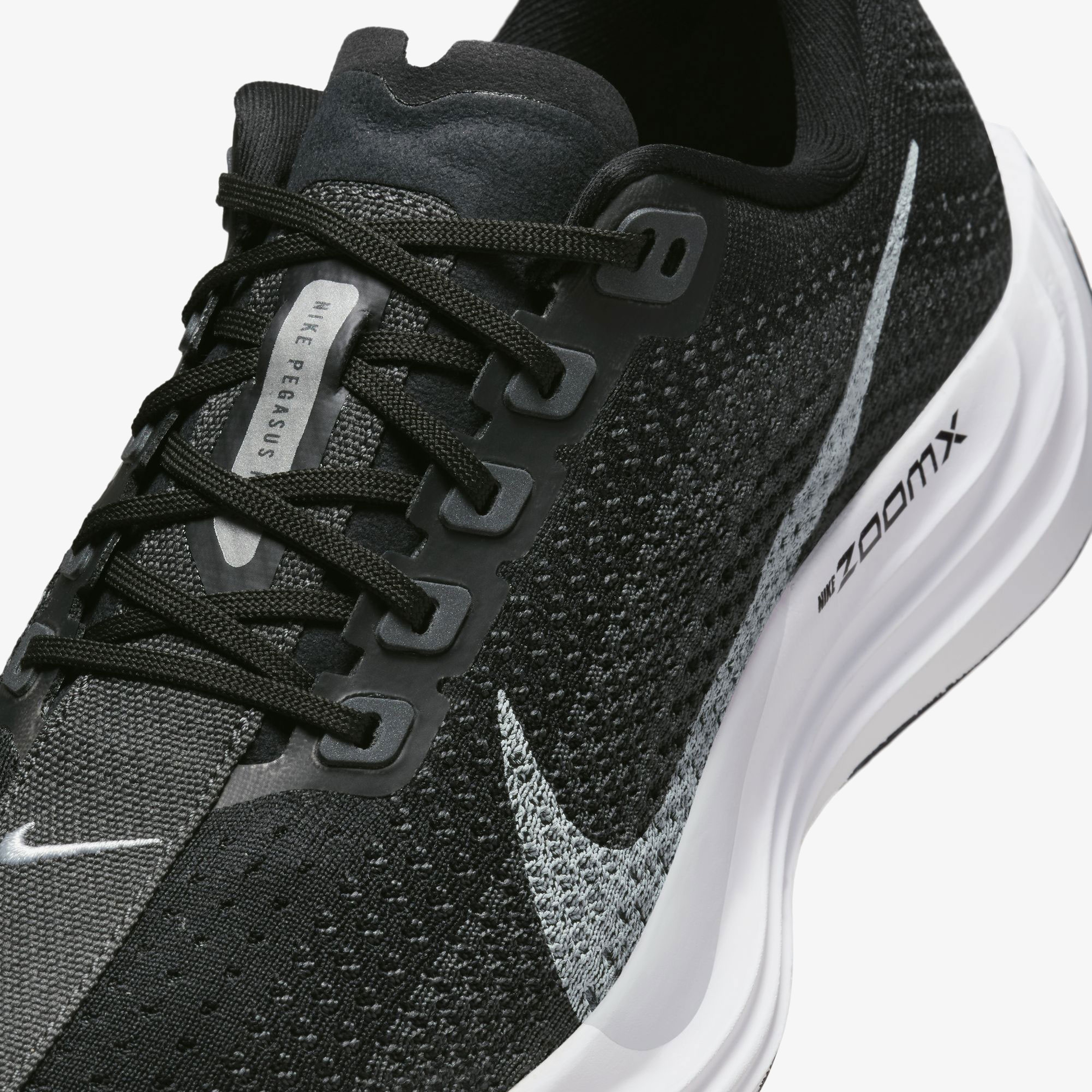 Nike ZoomX Pegasus Turbo Kadın Siyah Koşu Ayakkabısı