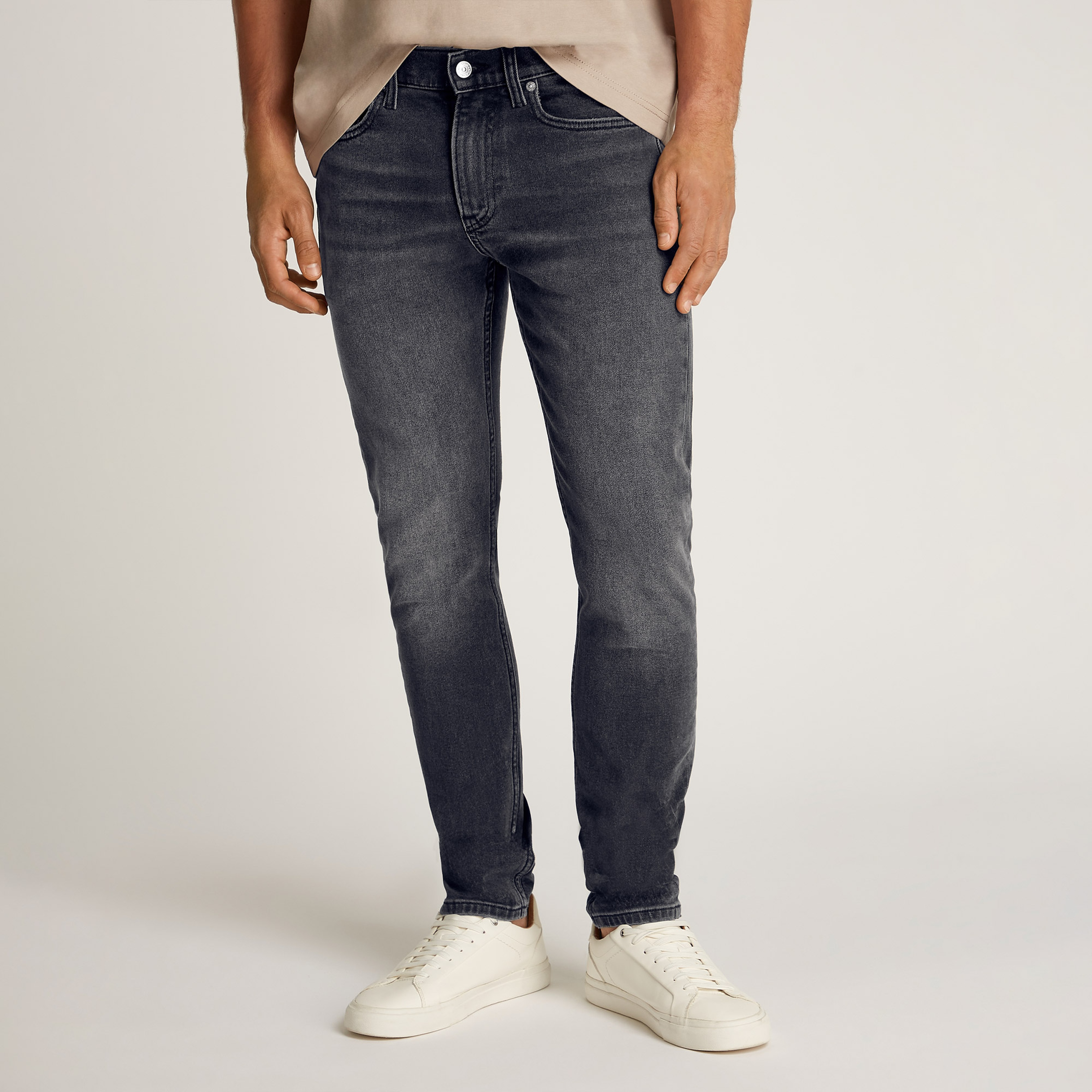 Calvin Klein Slim Taper Erkek Siyah Jean