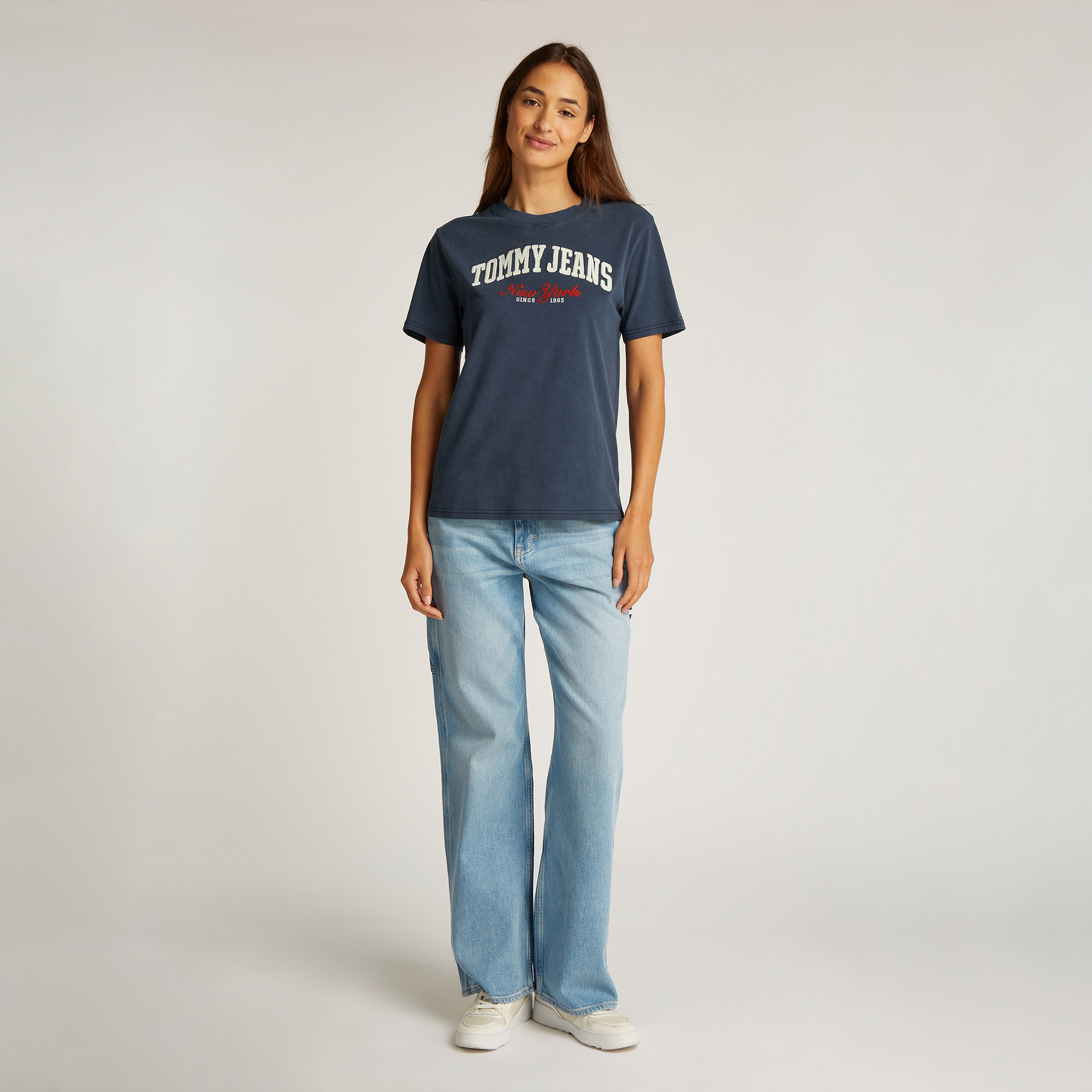 Tommy Jeans Rlx Gmd Varsity Kadın Lacivert T-Shirt