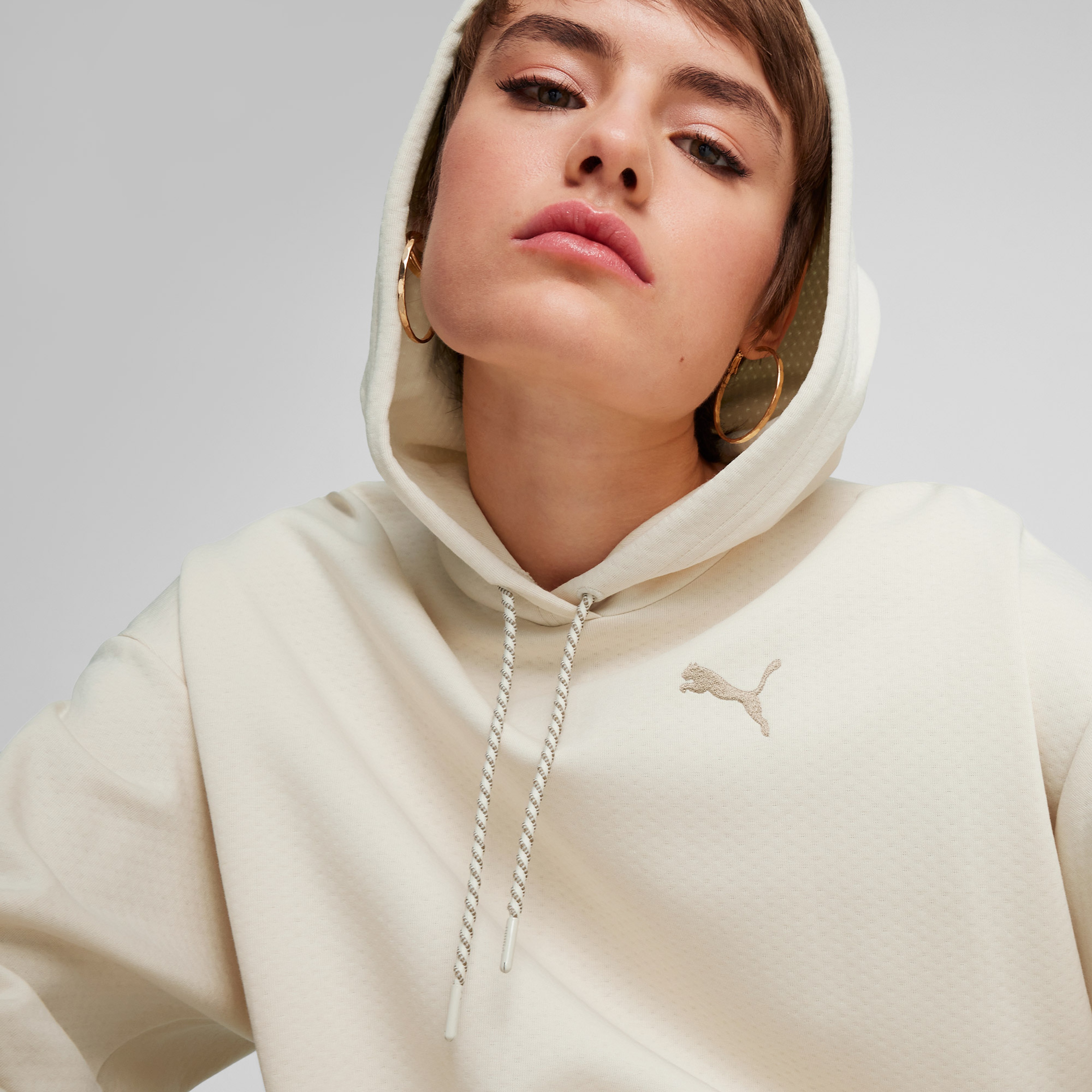 Puma Classics Oversized Kadın Beyaz Sweatshirt