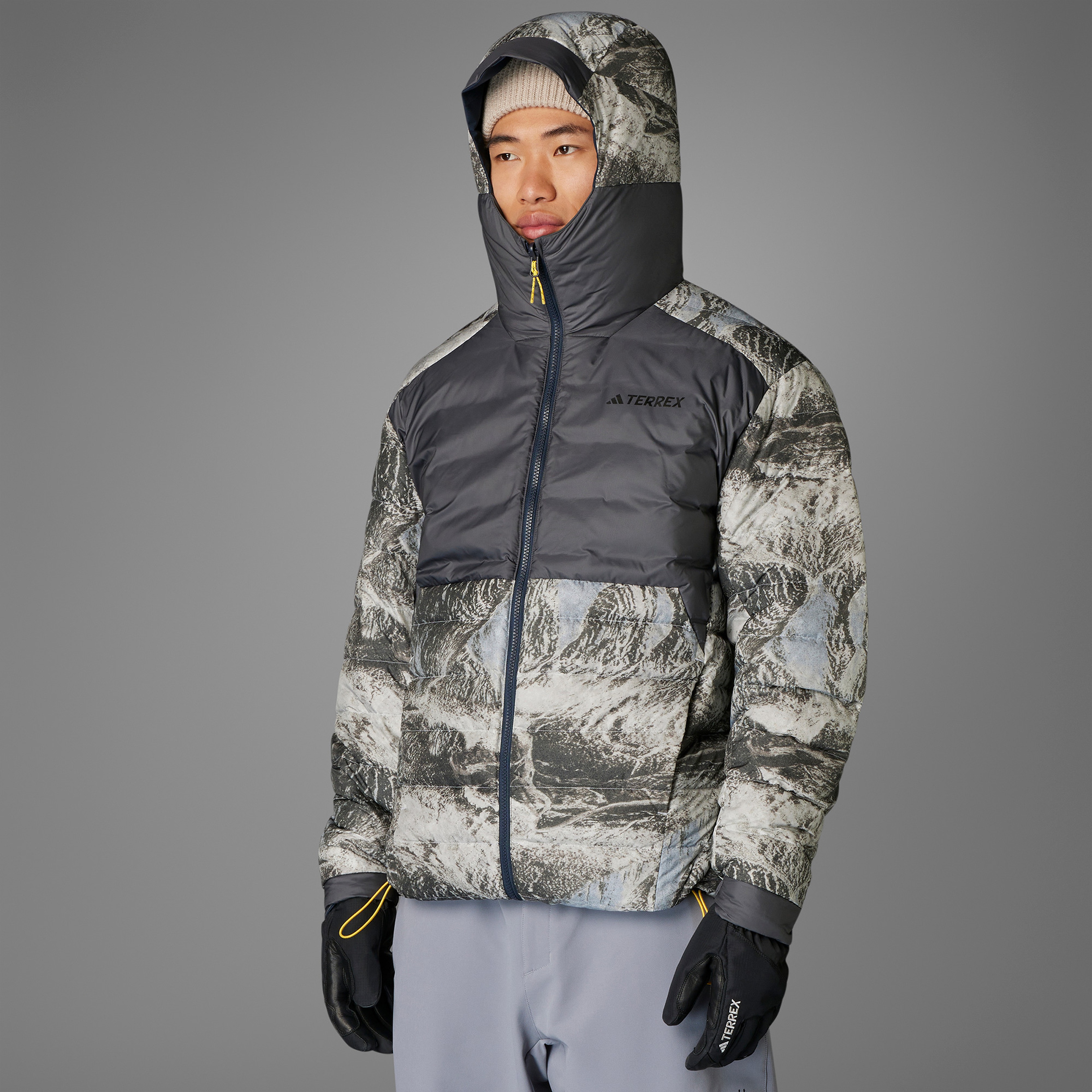 adidas National Geographic Insulated Çift Taraflı Erkek Gri Mont