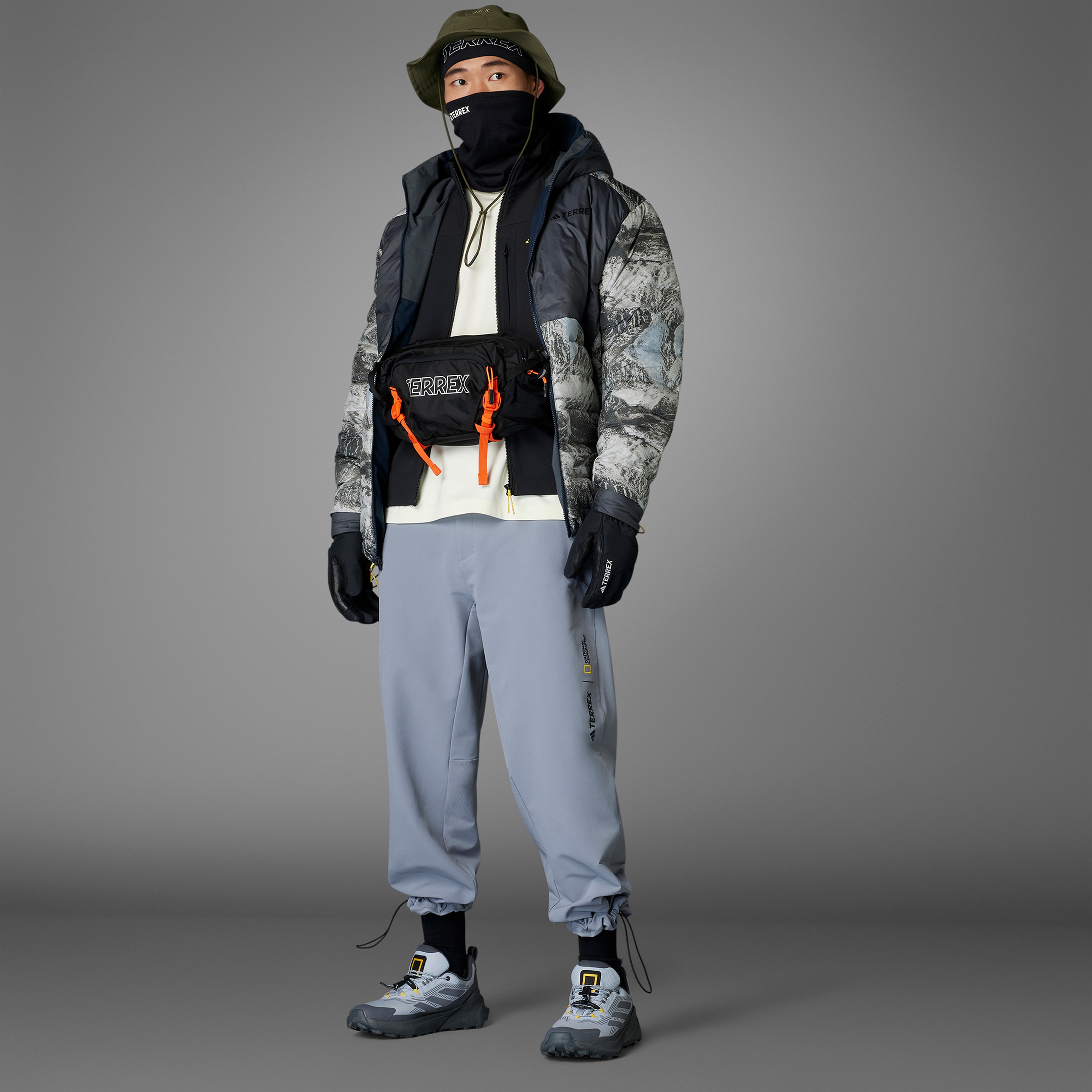 adidas National Geographic Insulated Çift Taraflı Erkek Gri Mont