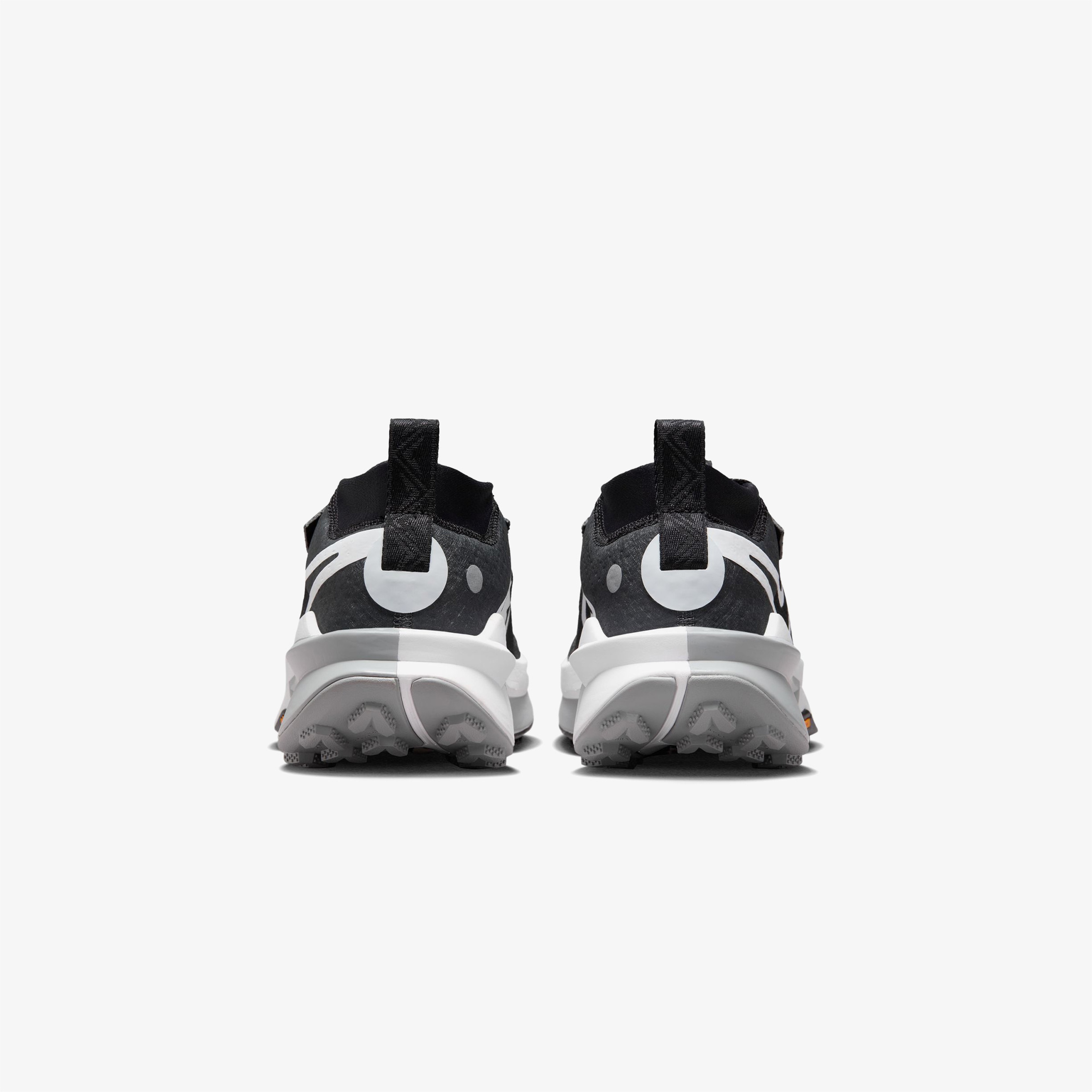 Nike Zoom X Zegama Kadın Siyah Koşu Ayakkabısı