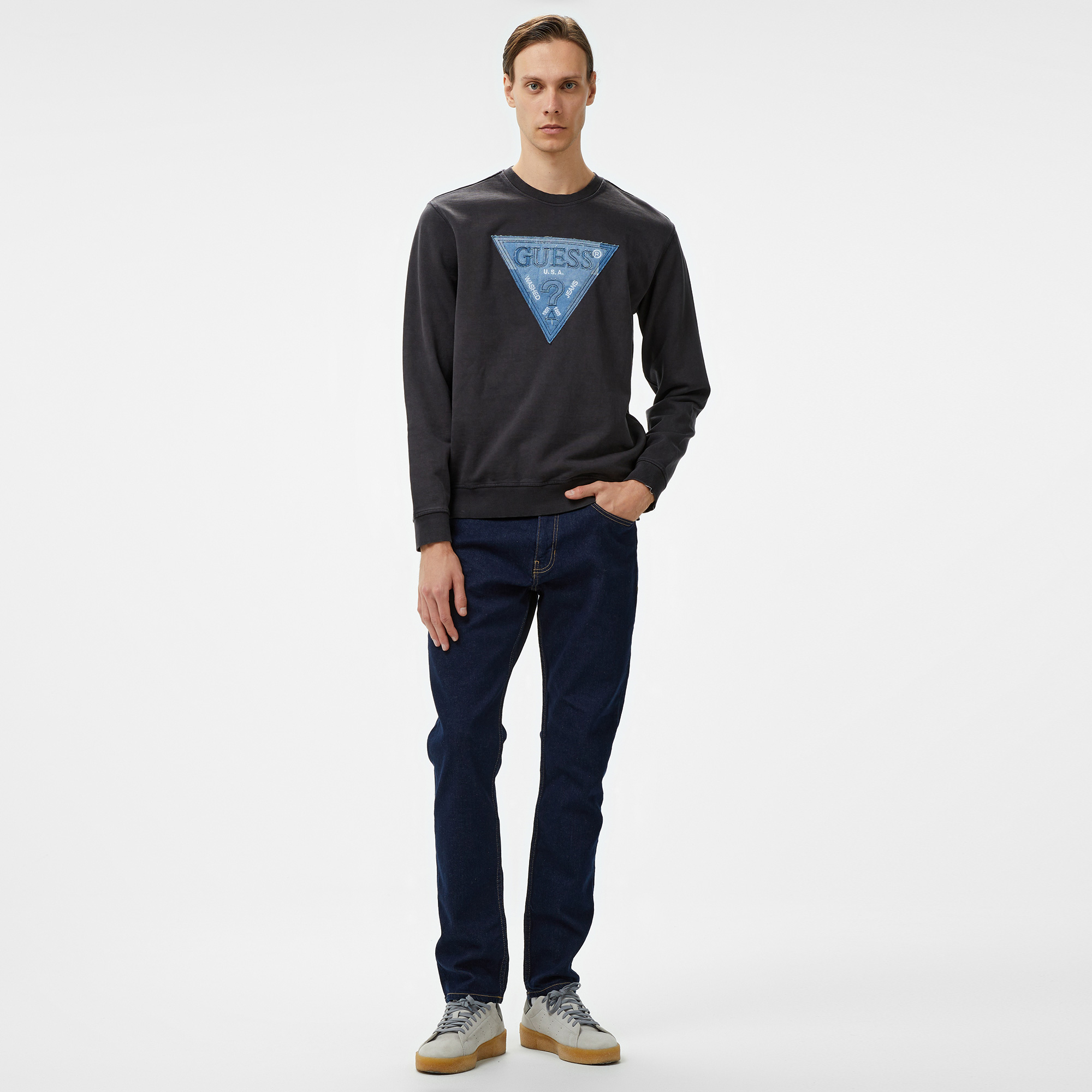Guess Triangle Patch Brushed 450 Erkek Siyah Sweatshirt