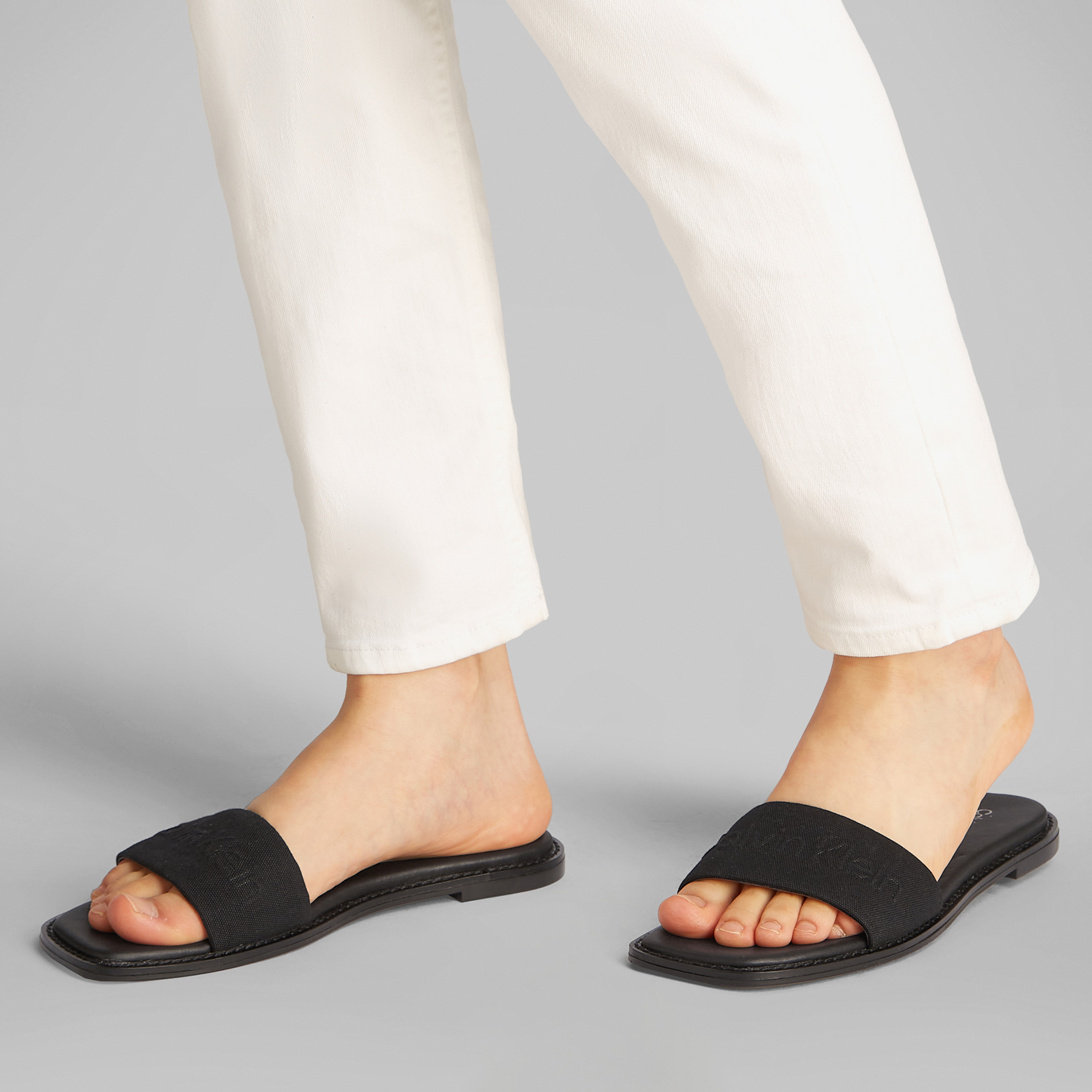 Calvin Klein Kadın Siyah Terlik