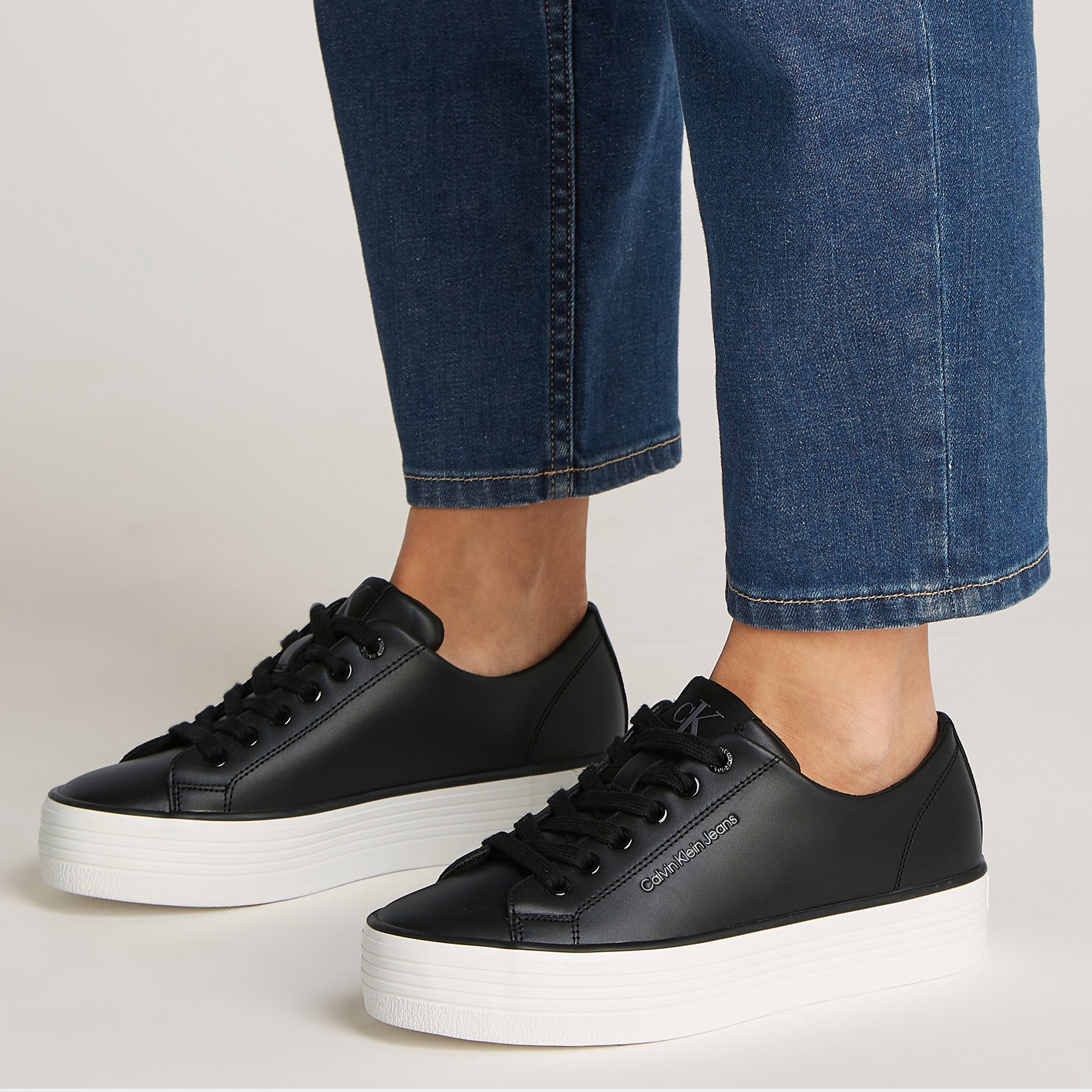 Calvin Klein Bold Flatf Low Kadın Siyah Sneaker