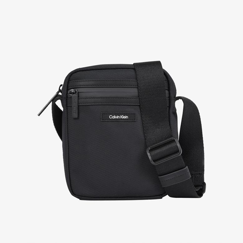 Calvin Klein Essential Reporter Xs Erkek Siyah El Çantası