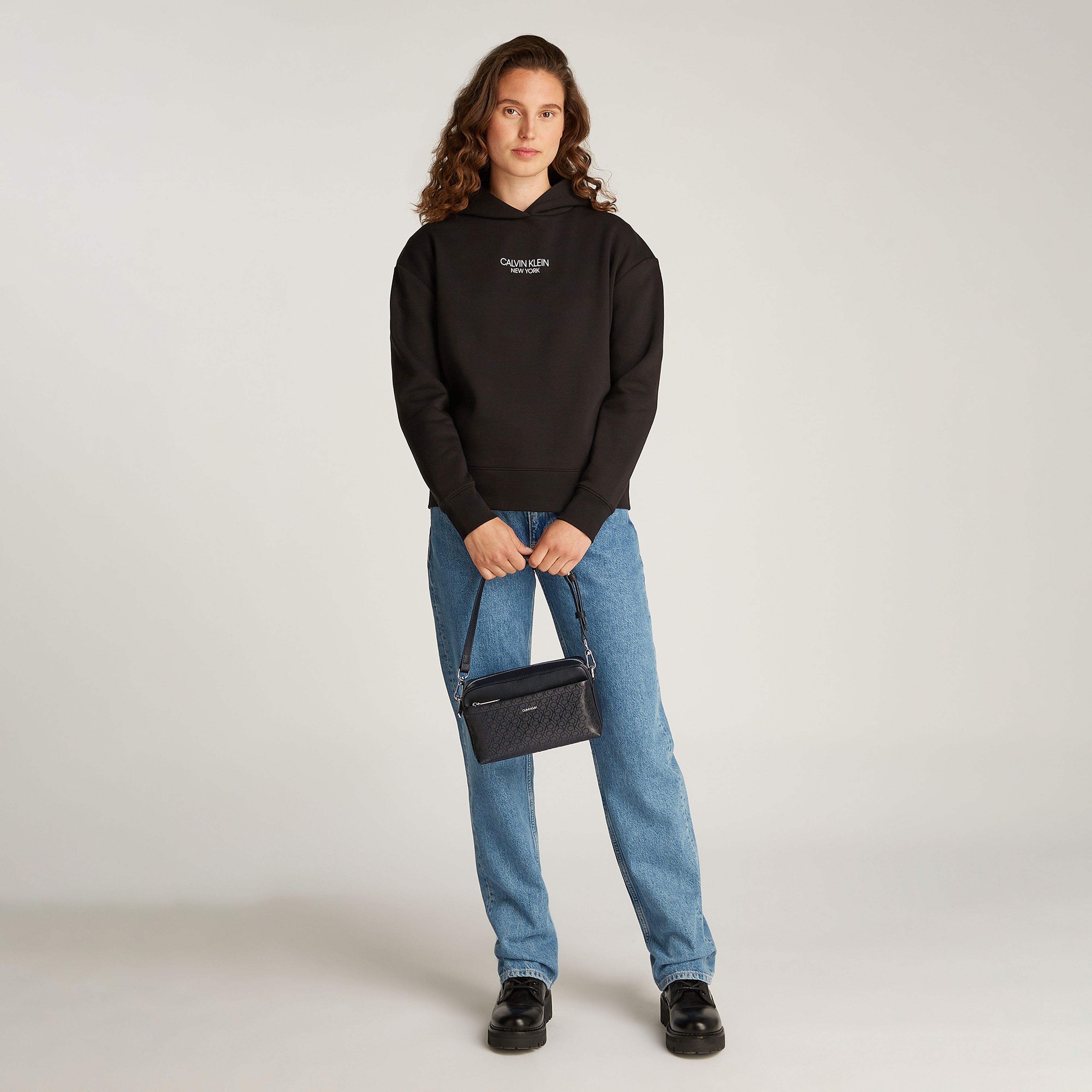 Calvin Klein Must Conv Camera Mono Kadın Siyah El Çantası
