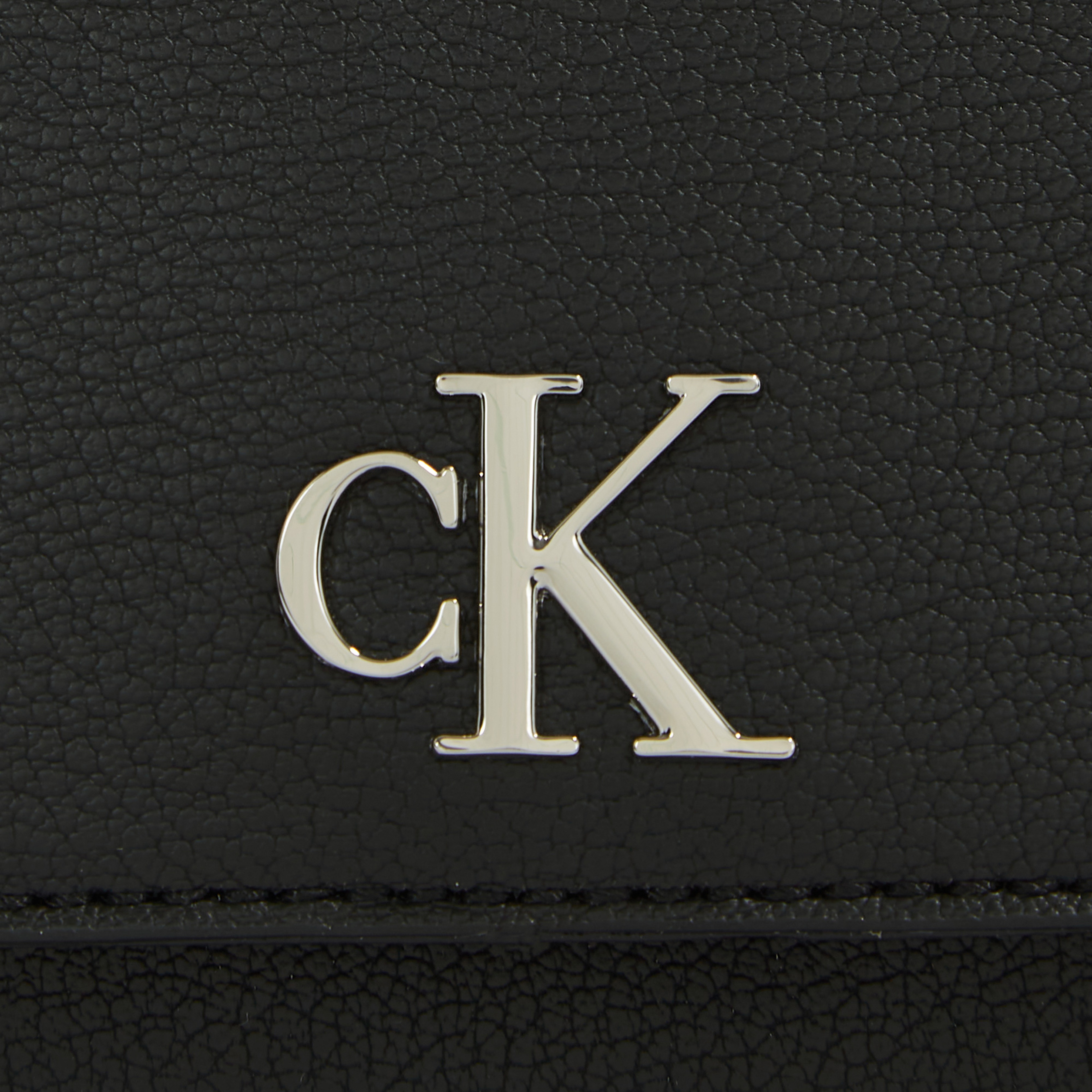 Calvin Klein Minimal Monogram 20 Kadın Siyah El Çantası