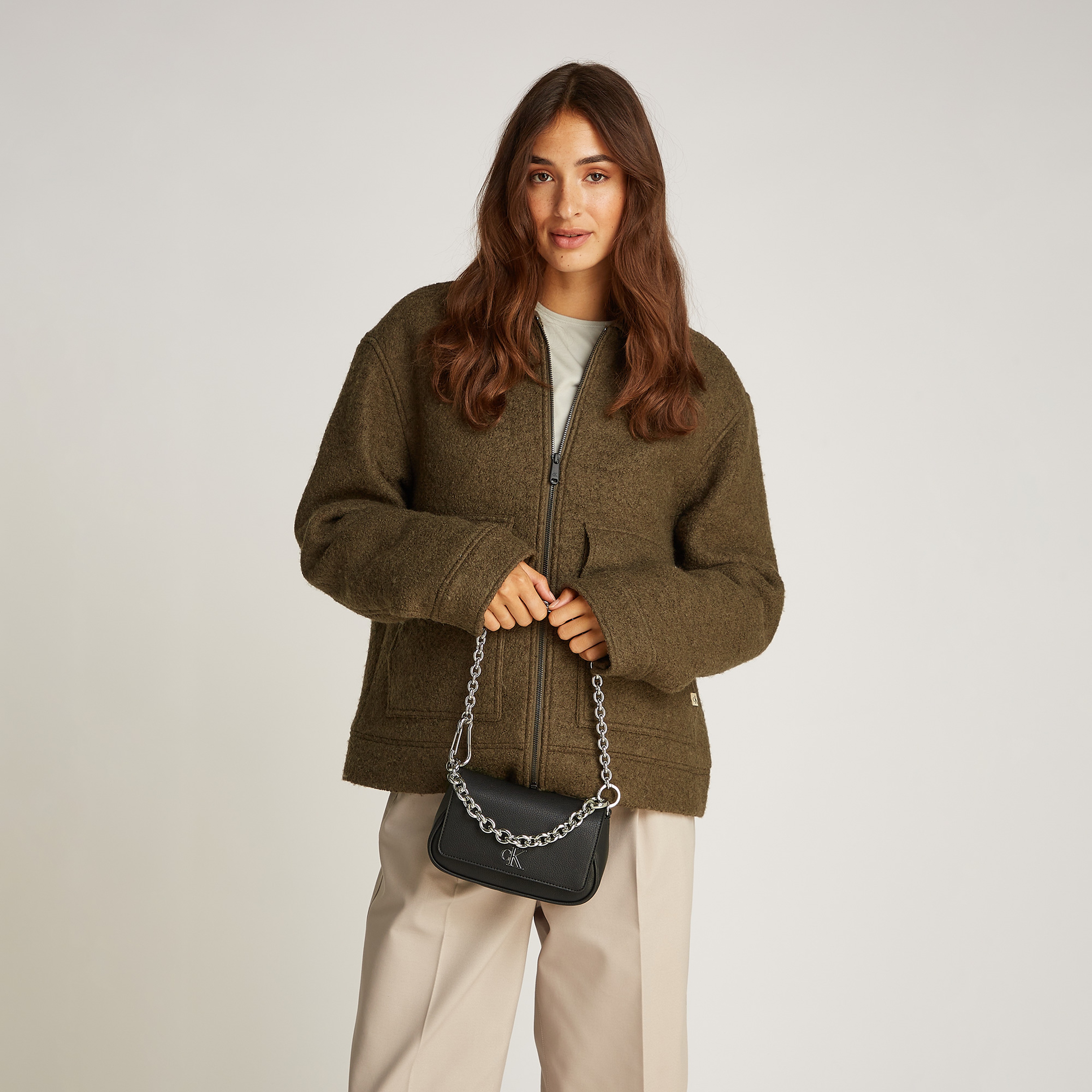 Calvin Klein Minimal Monogram 20 Kadın Siyah El Çantası