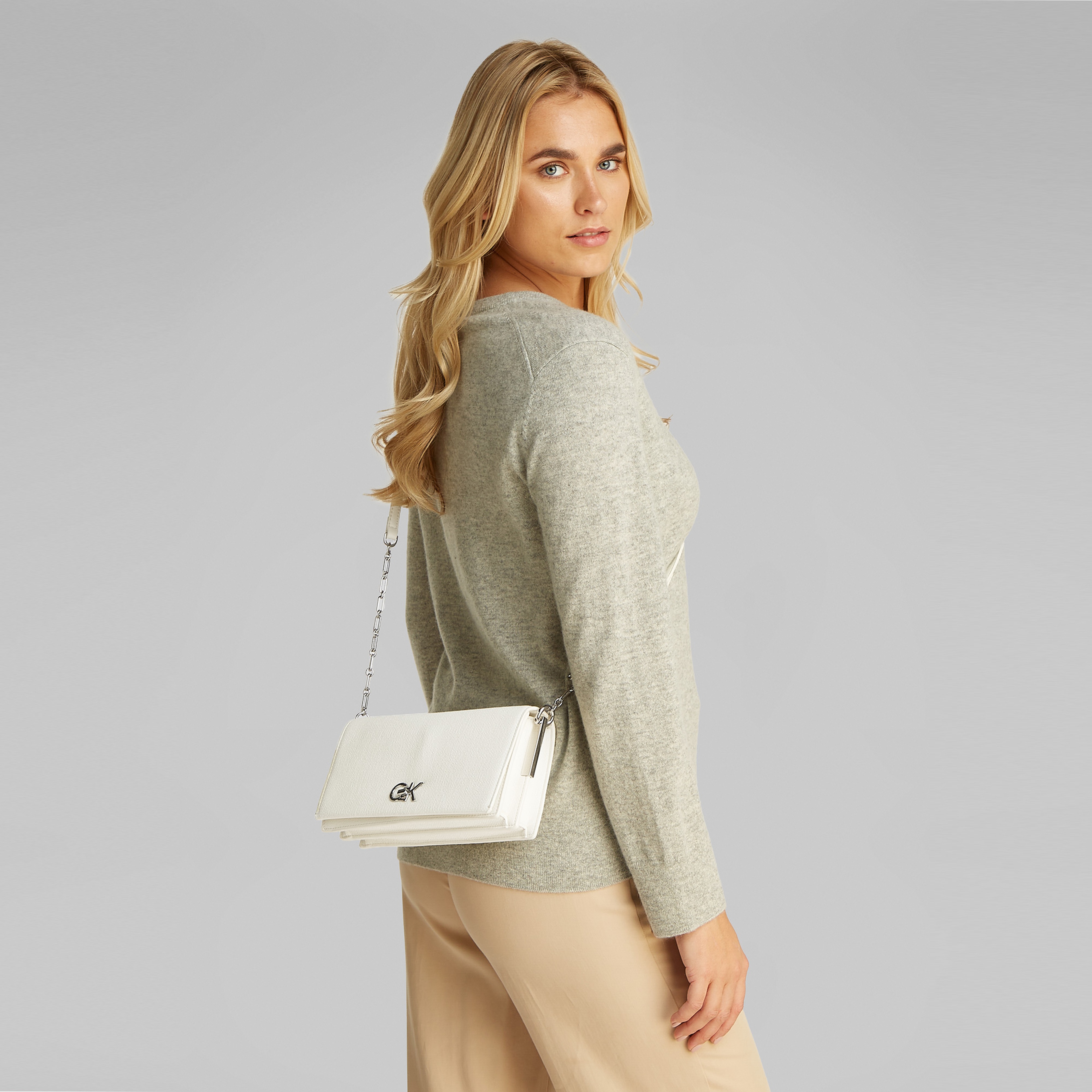 Calvin Klein Mini Chain Tex Kadın Bej El Çantası