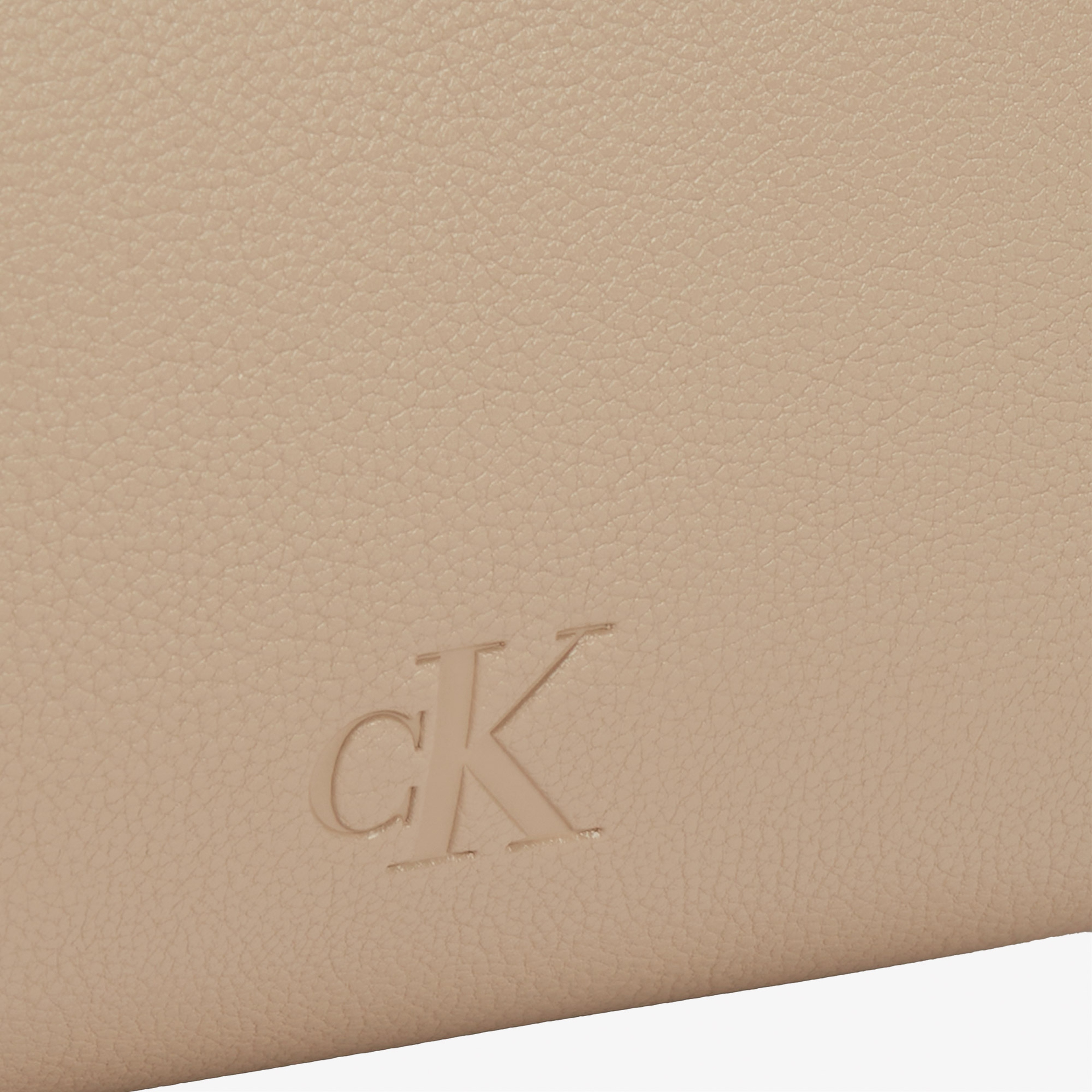 Calvin Klein Ultralight Kadın Bej El Çantası