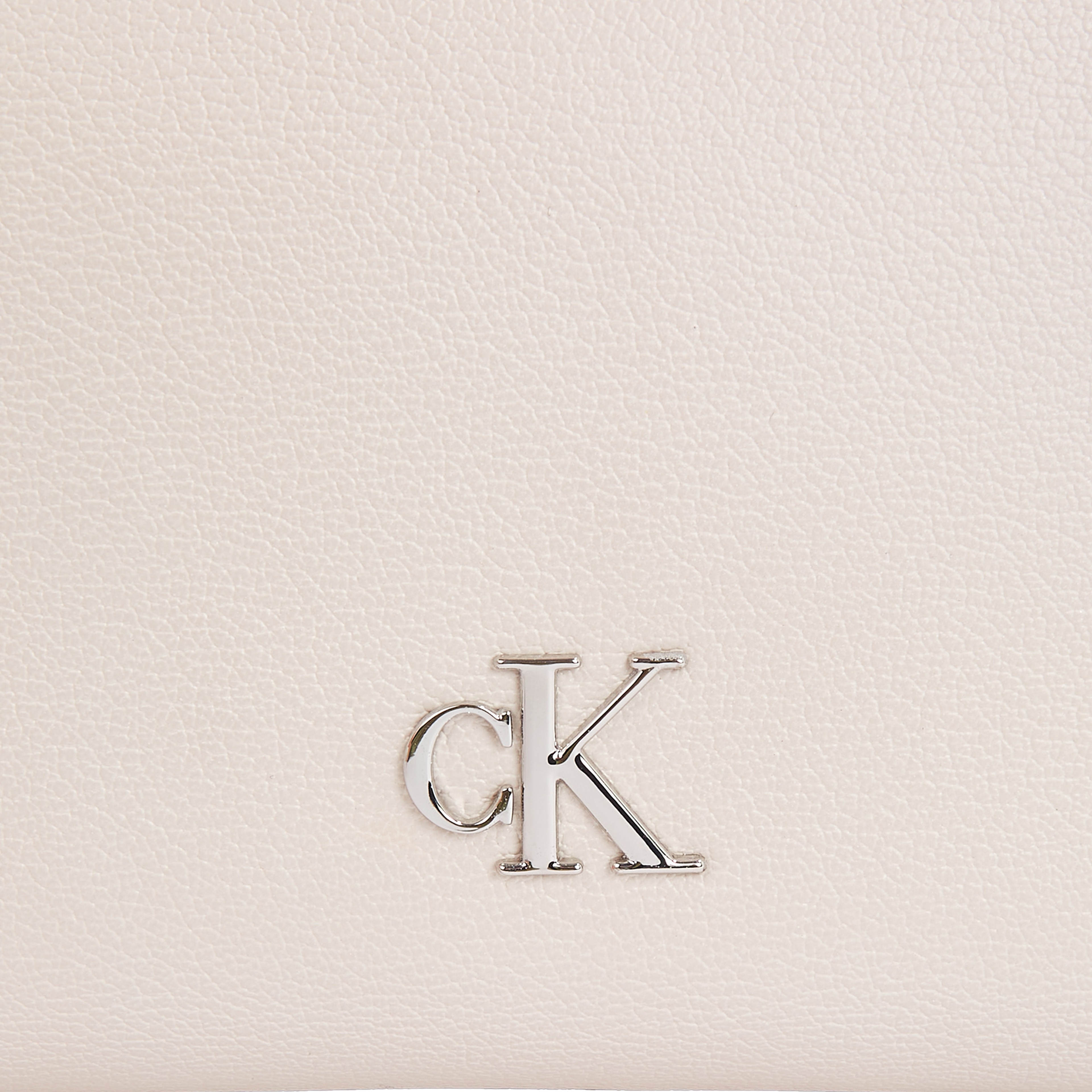 Calvin Klein Minimal Monogram Camera 20 Kadın Bej El Çantası