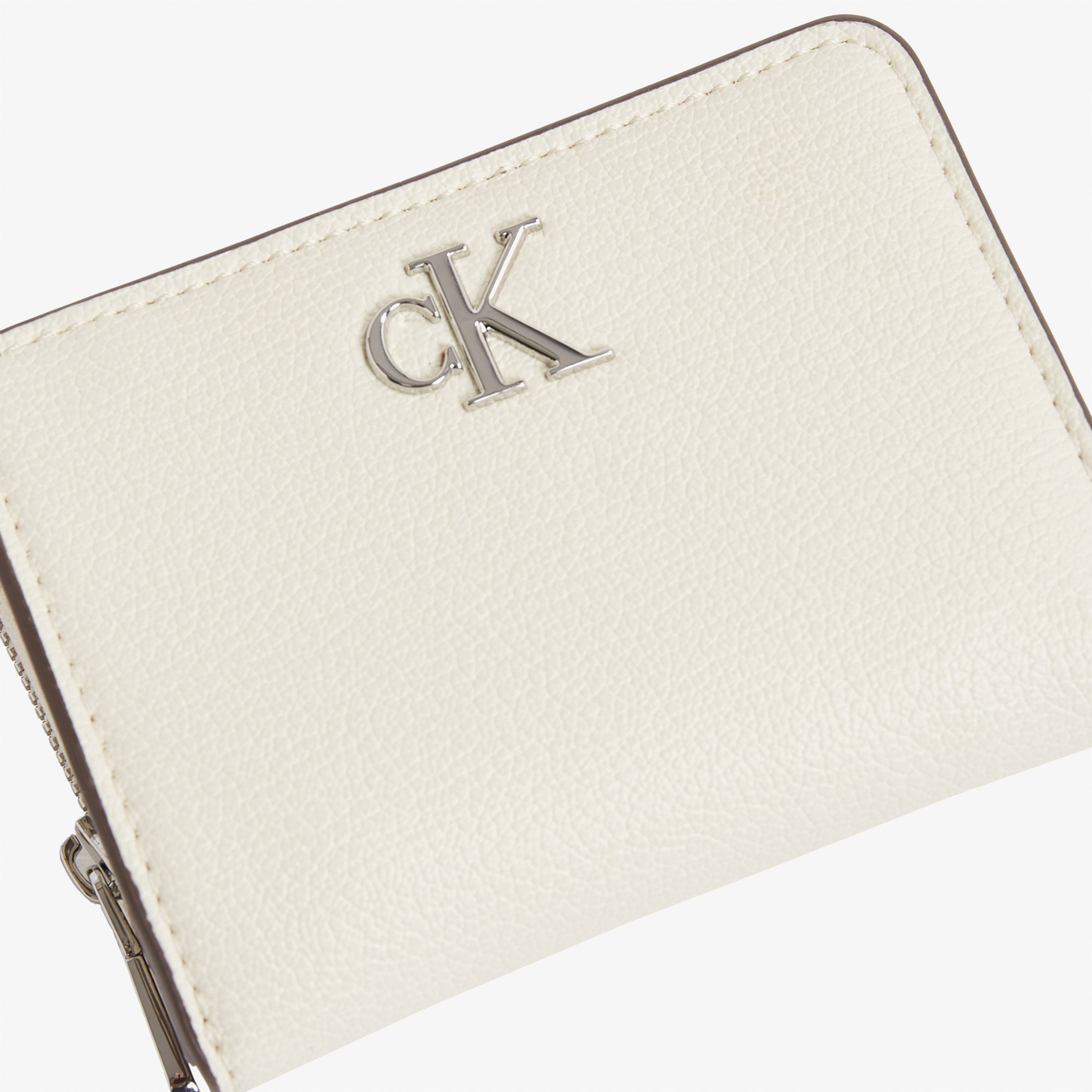 Calvin Klein Minimal Monogram Kadın Beyaz Cüzdan