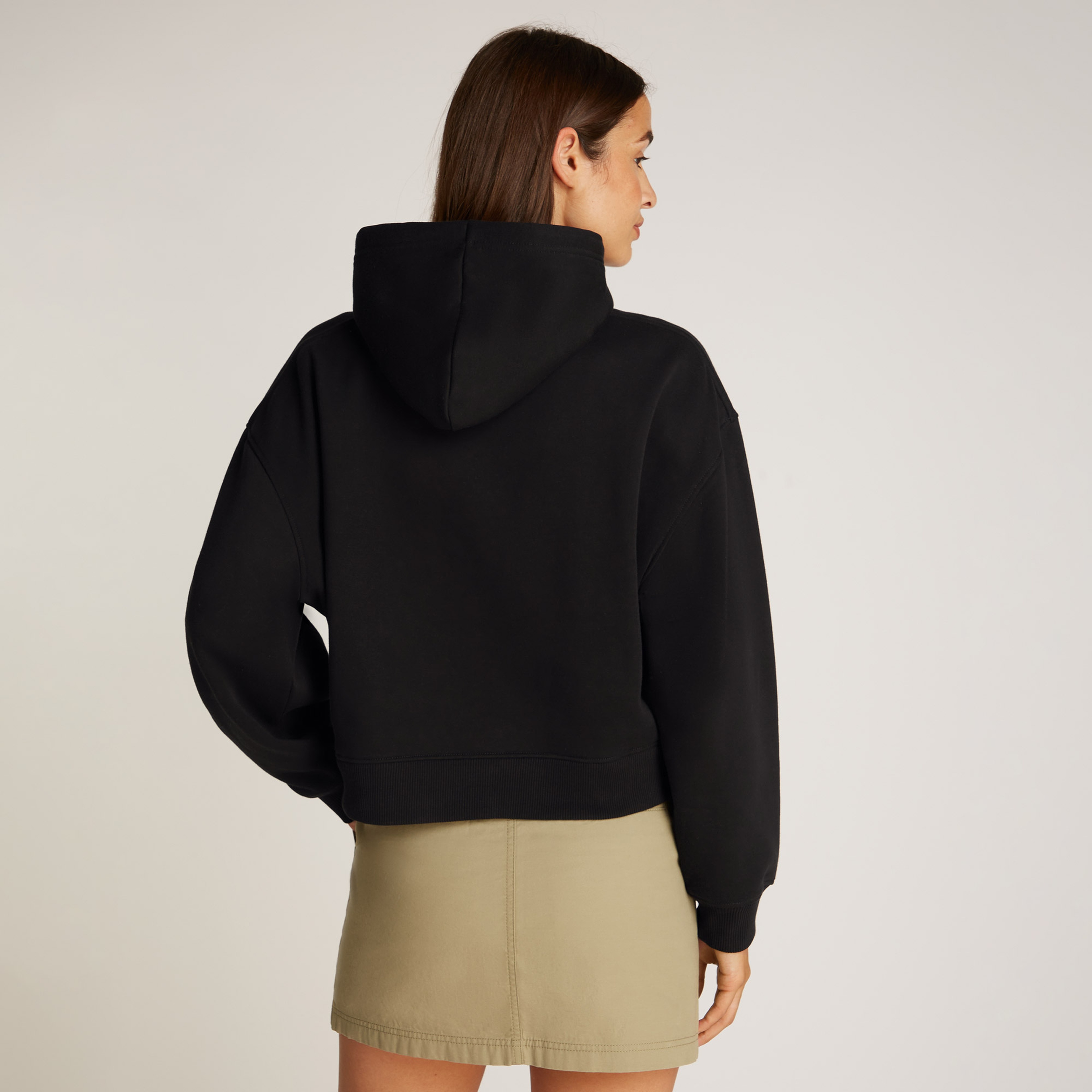 Calvin Klein Raised Embroidery Kadın Siyah Sweatshirt