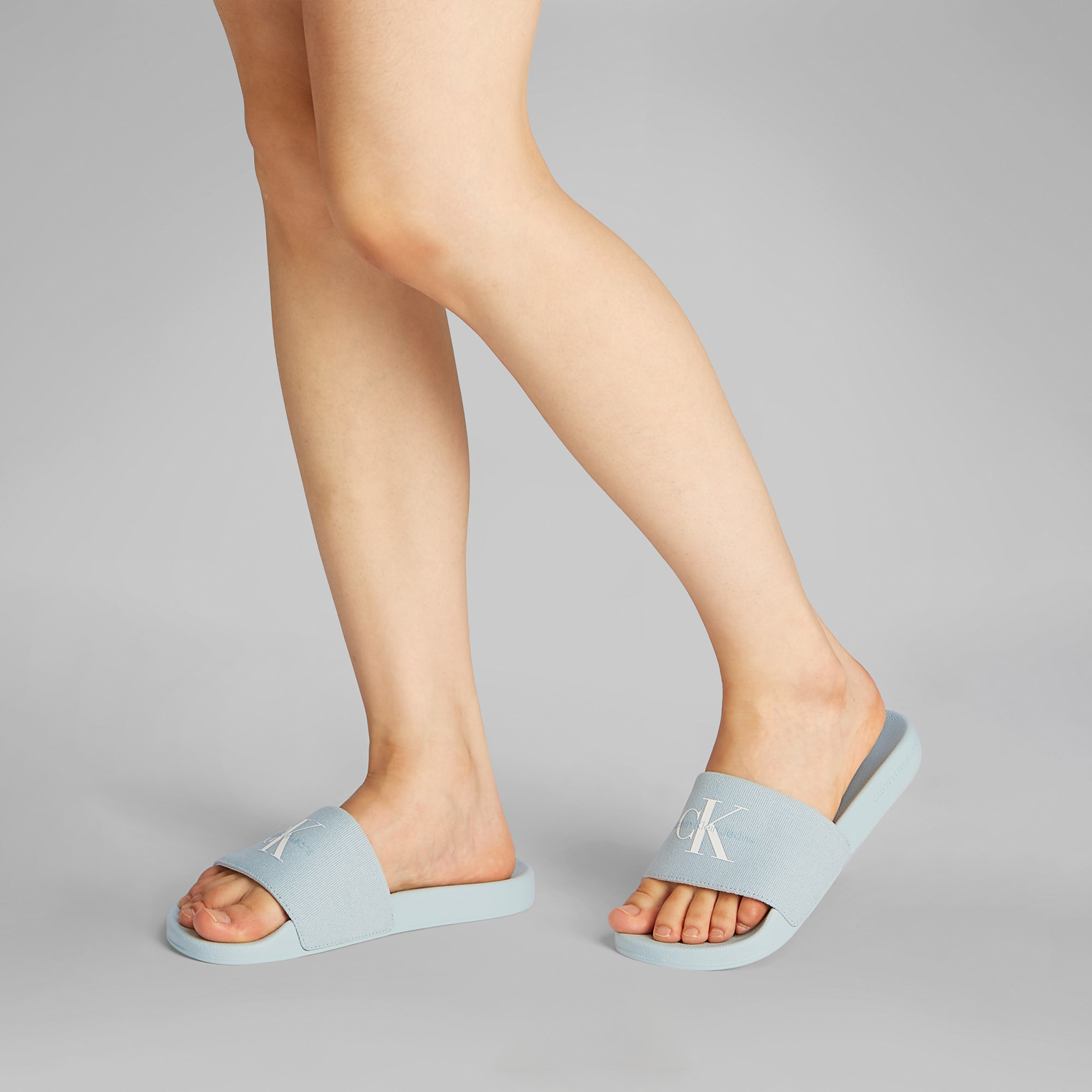 Calvin Klein Monogram Kadın Mavi Terlik