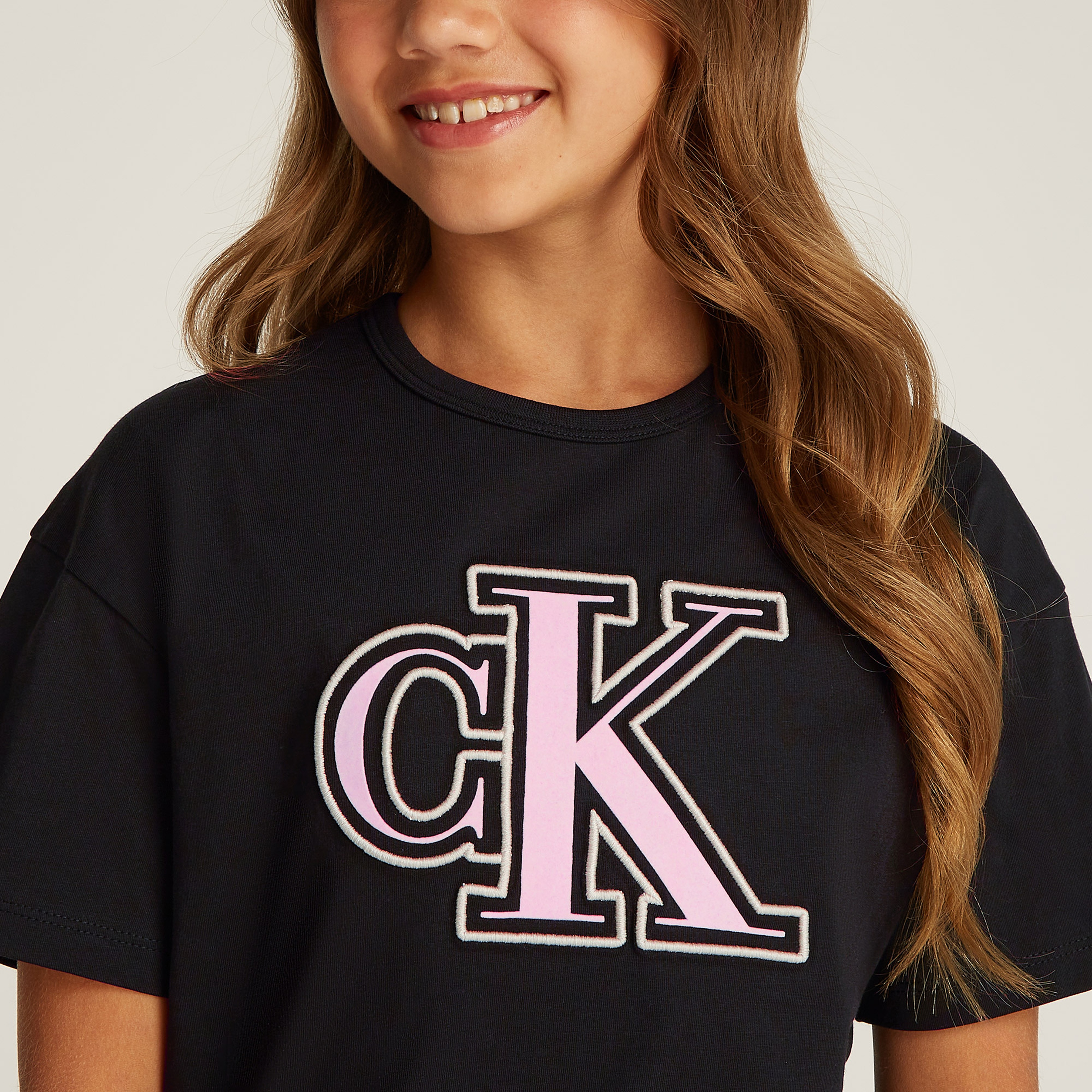 Calvin Klein Monogram Flo Boxy Çocuk Siyah T-Shirt