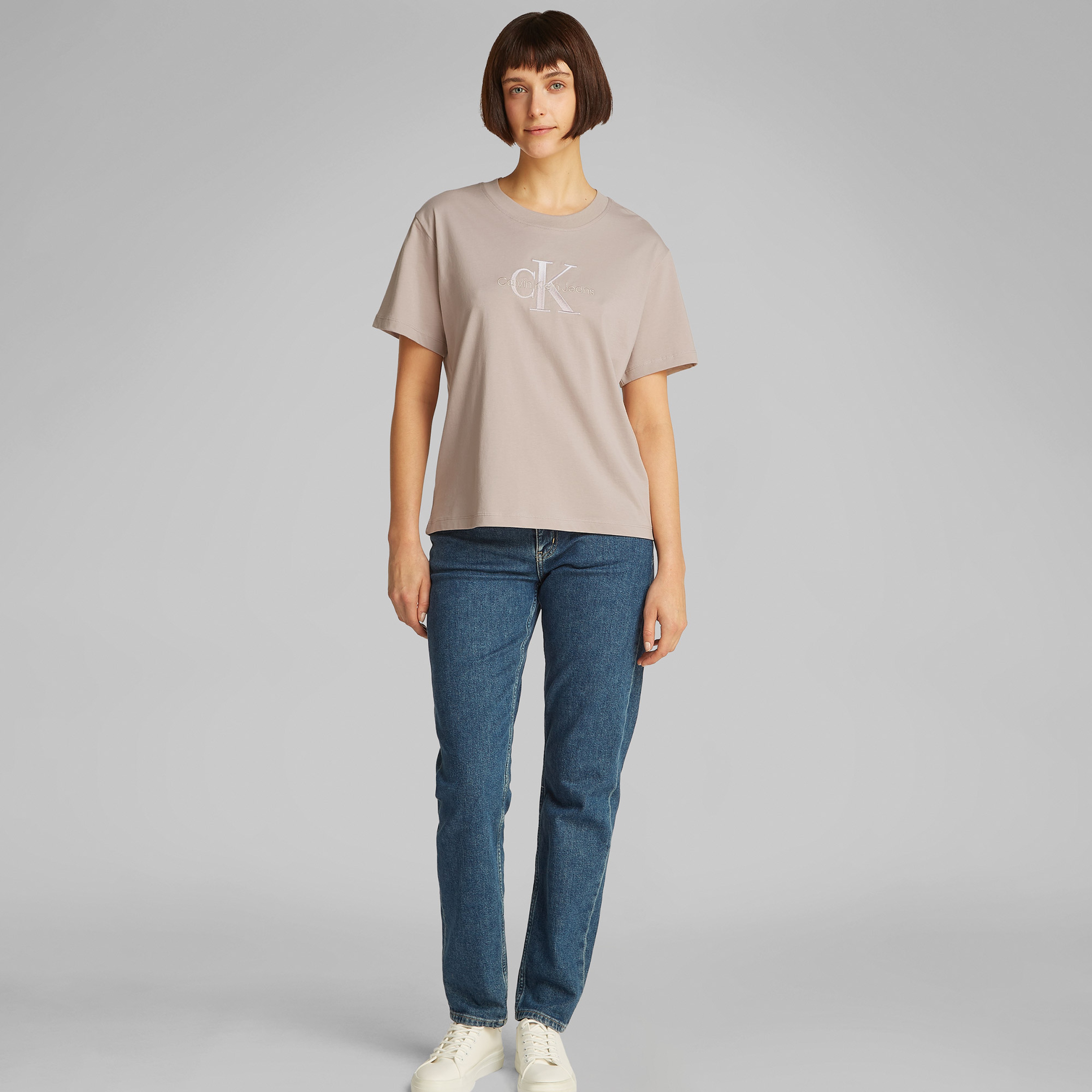 Calvin Klein Embroidered Monologo Kadın Gri T-Shirt