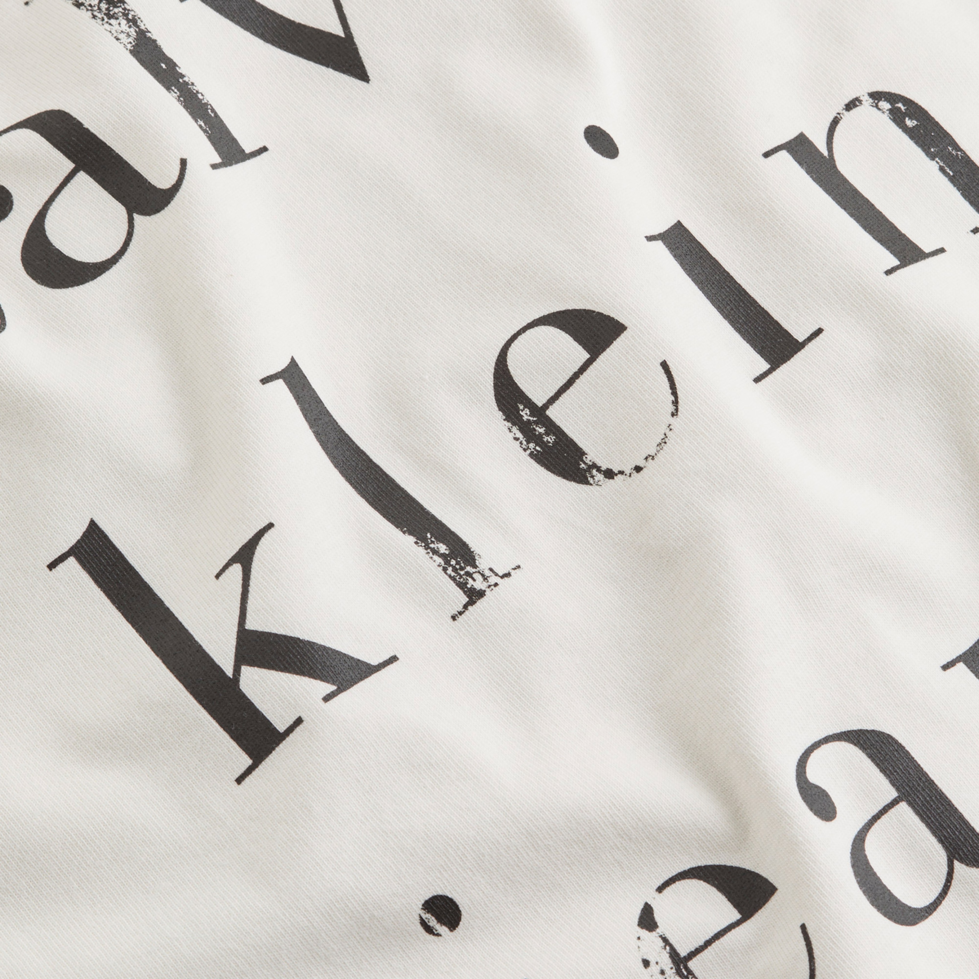 Calvin Klein Graphic Kadın Beyaz T-Shirt