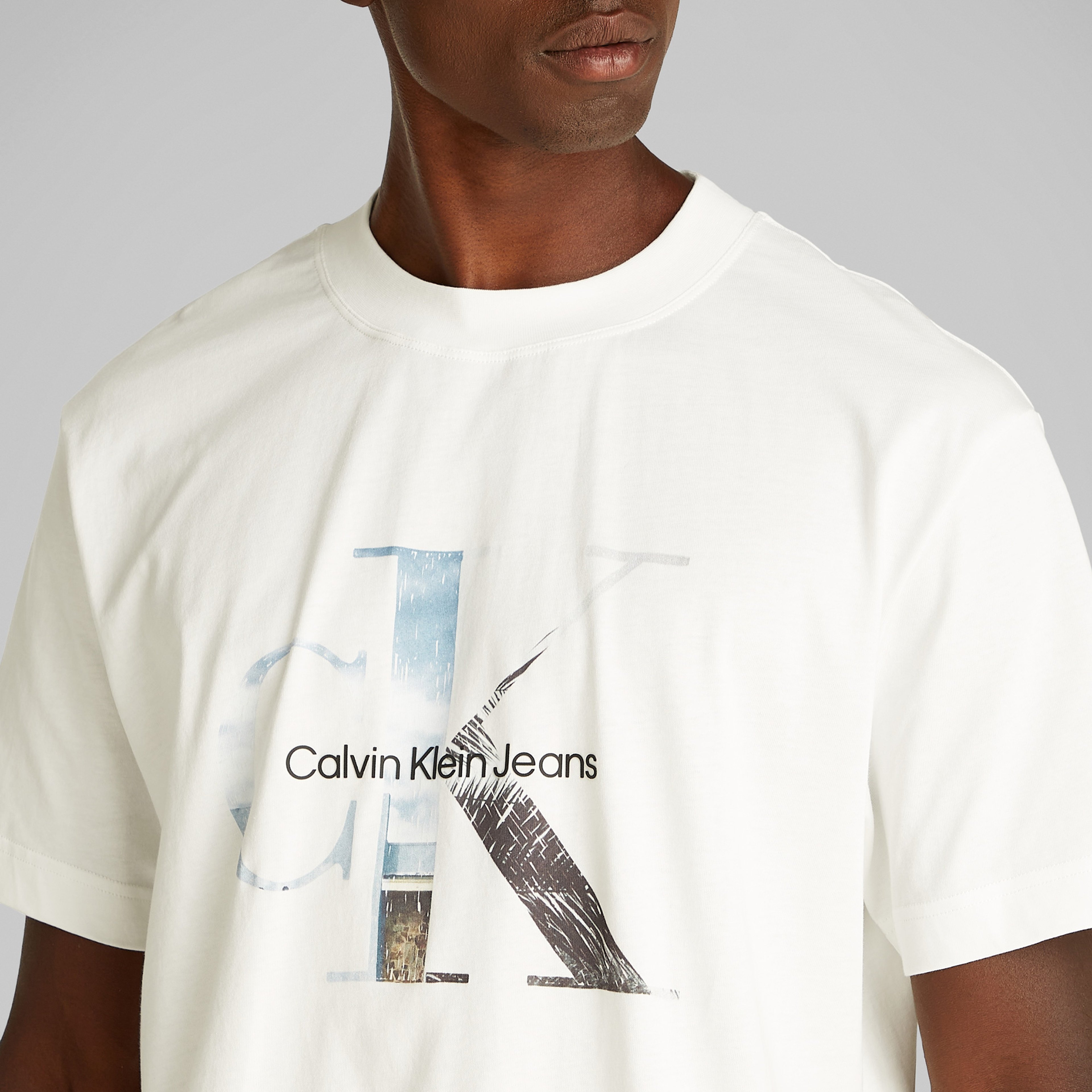 Calvin Klein Photo Monogram Erkek Beyaz T-Shirt