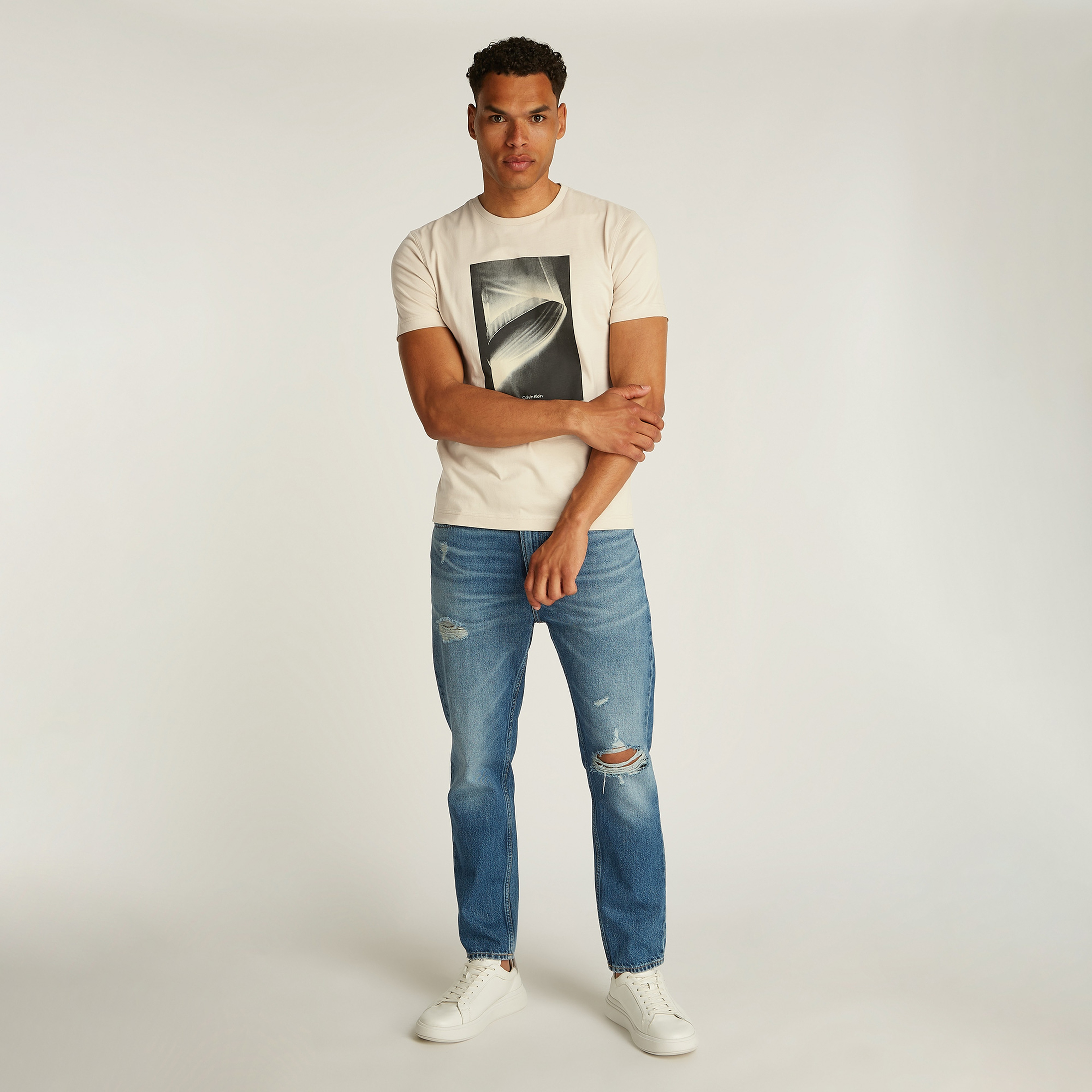 Calvin Klein Faded Light Graphic Erkek Bej T-Shirt