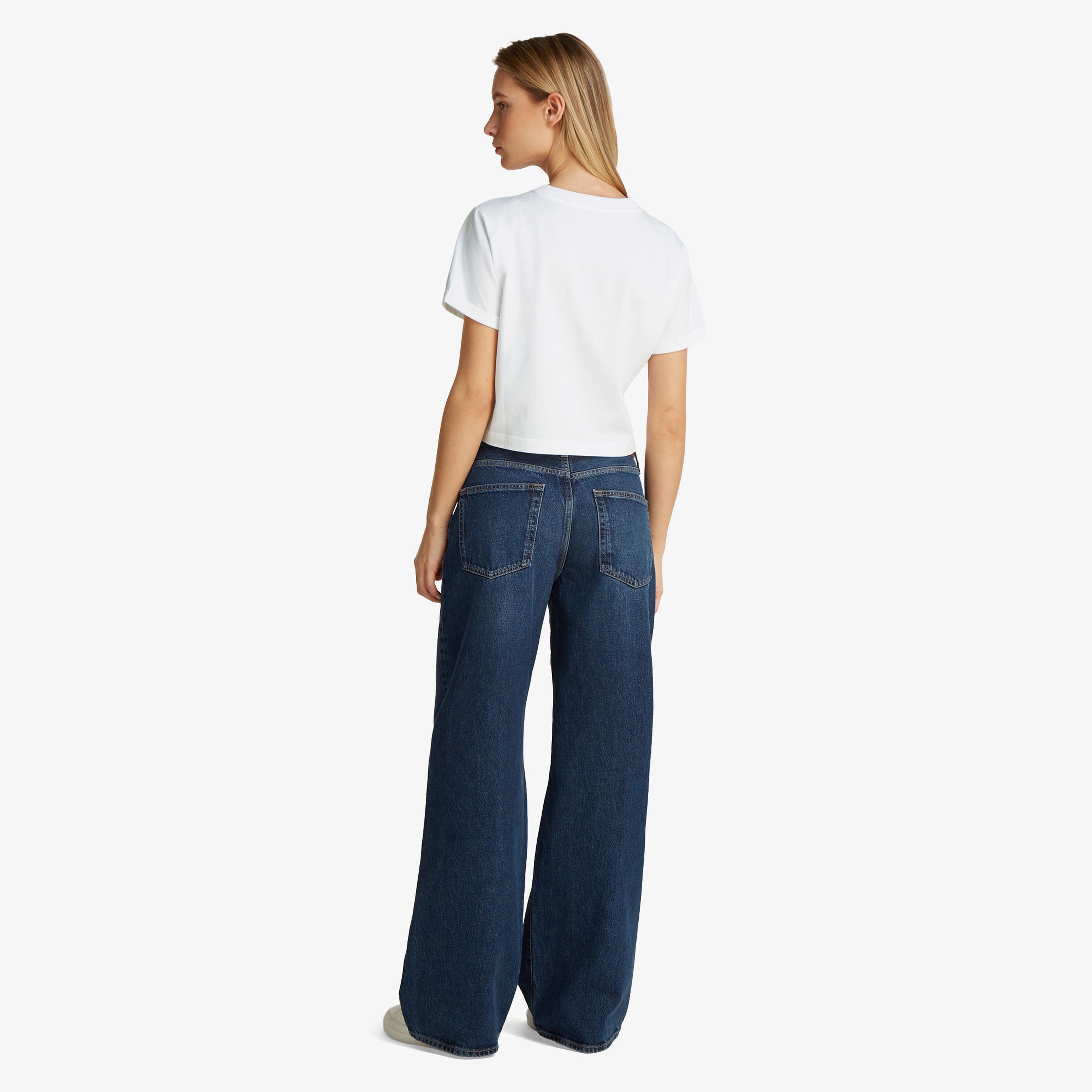 Calvin Klein Liquid Cropped Kadın Beyaz T-Shirt