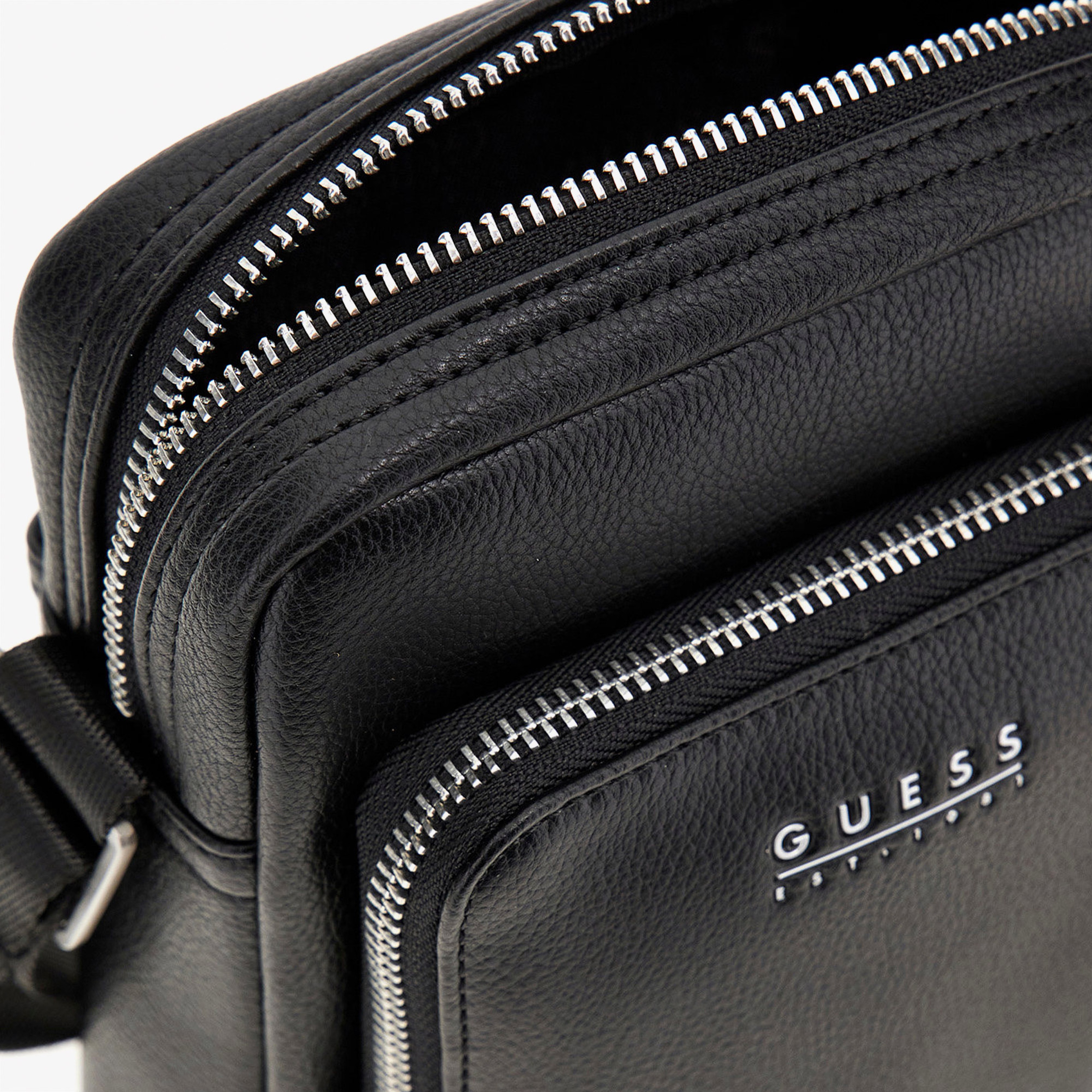Guess Milano Backpack Erkek Siyah Çapraz Askılı Çanta