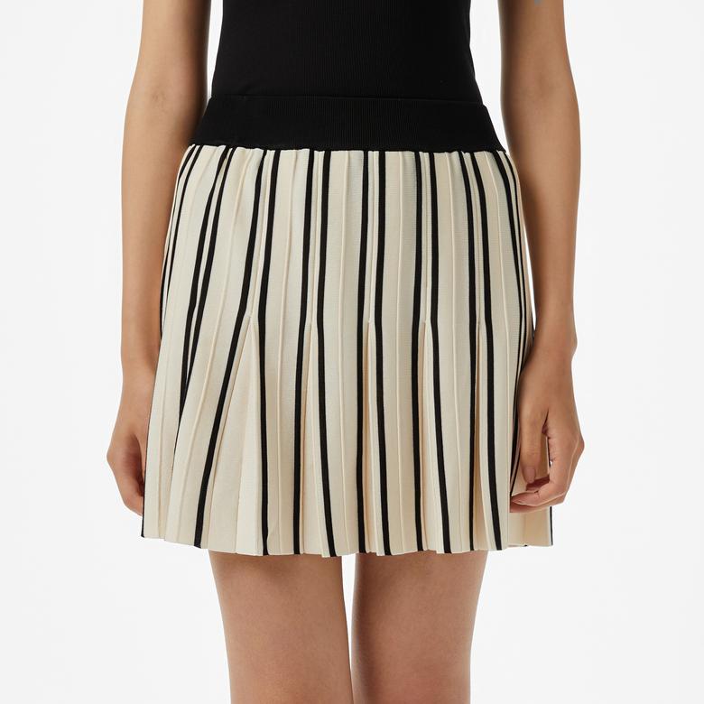 Guess Sweater Kadın Krem Etek