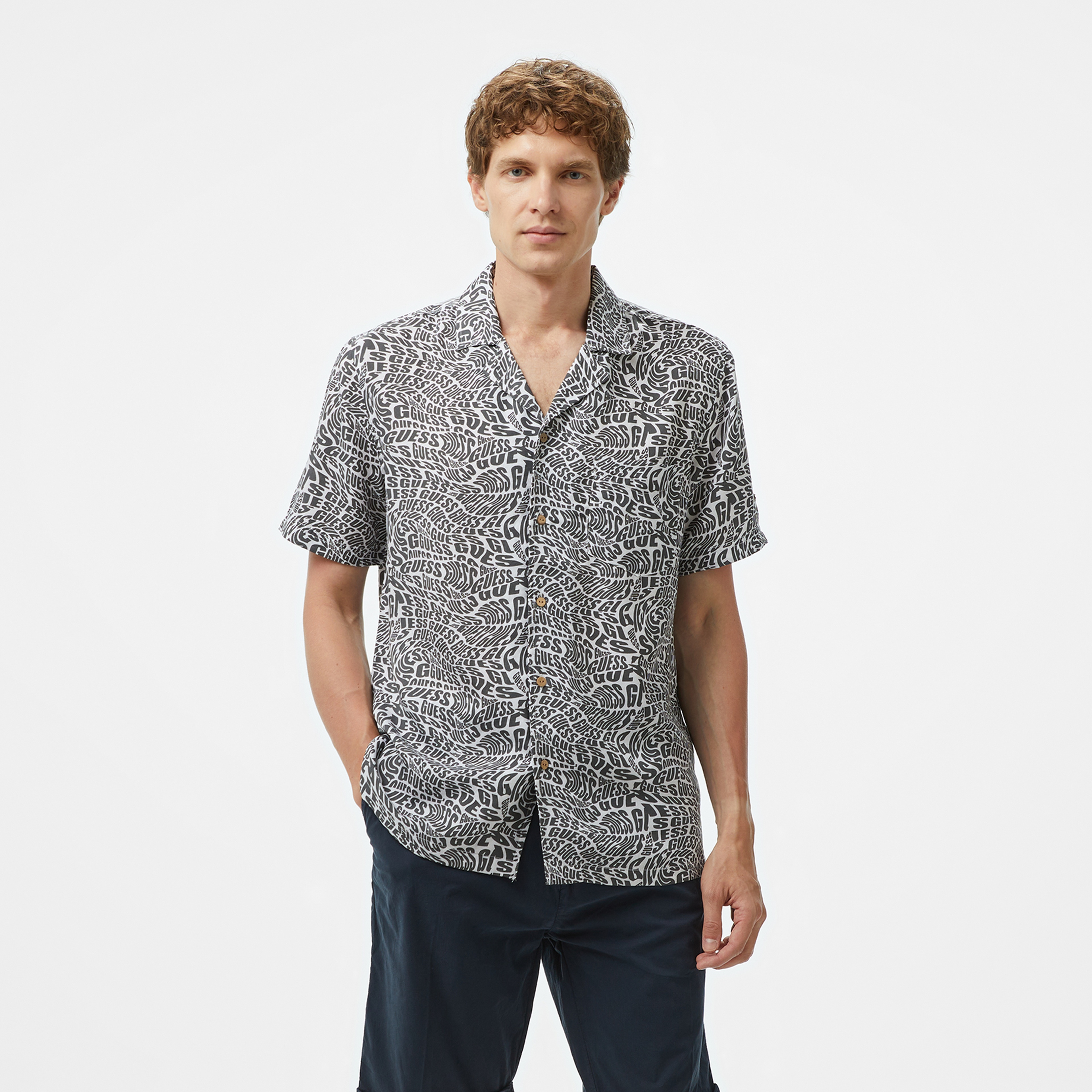 Guess Ss Bowling Aop Shirt  Erkek Siyah Gömlek