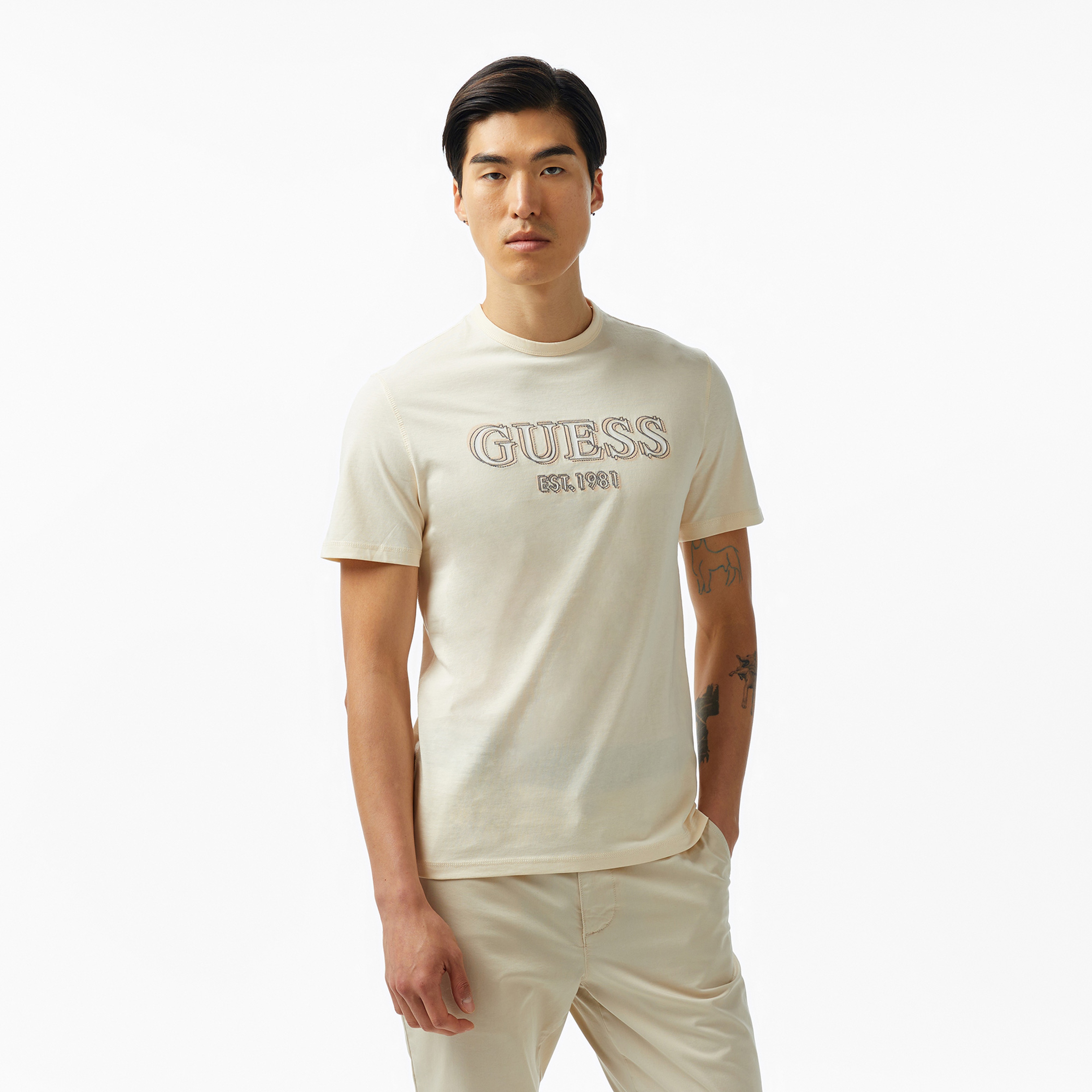 Guess Cn Logo Mid Organiceam 180 Erkek Beyaz T-Shirt