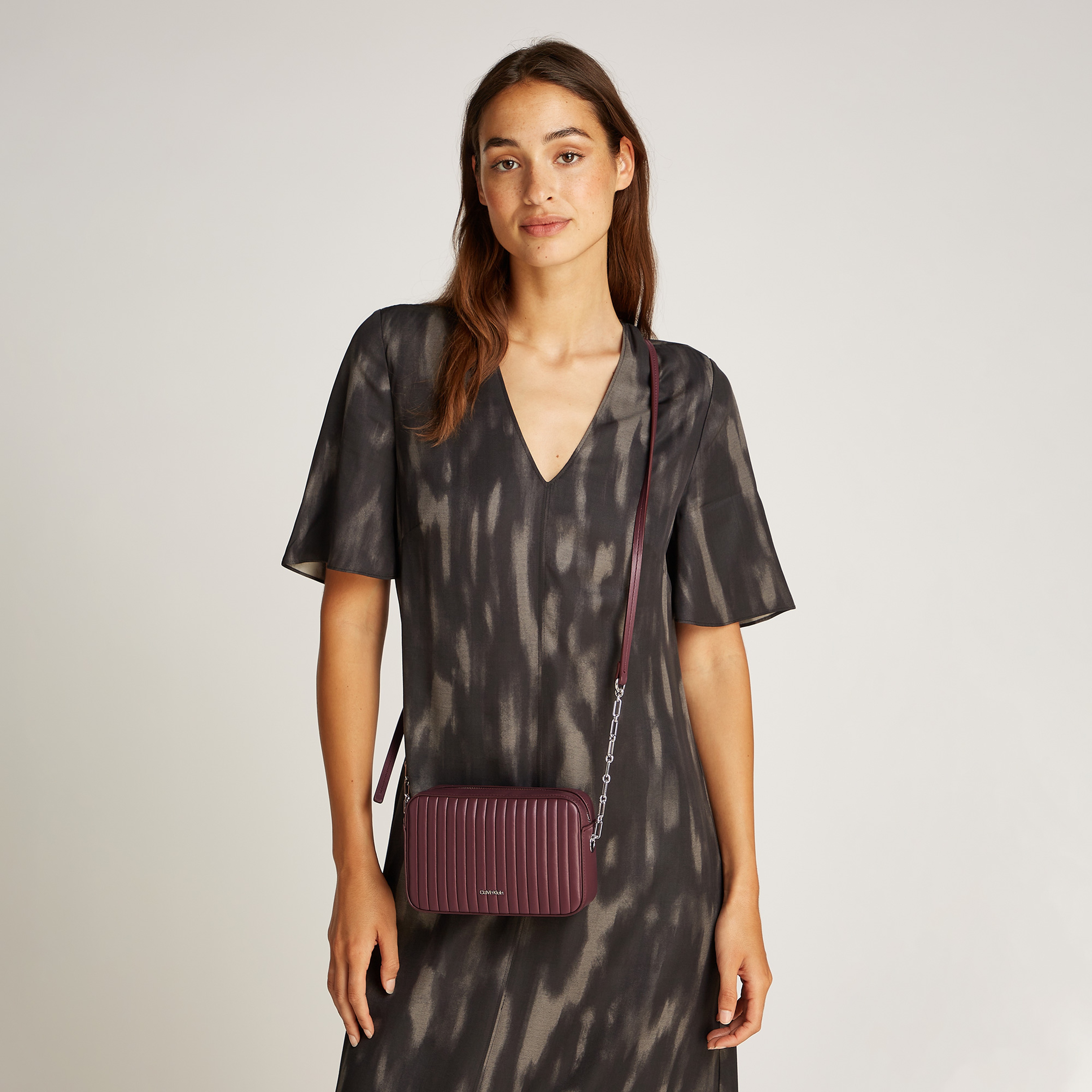 Calvin Klein Mini Line Quilt Camera Kadın Mor El Çantası