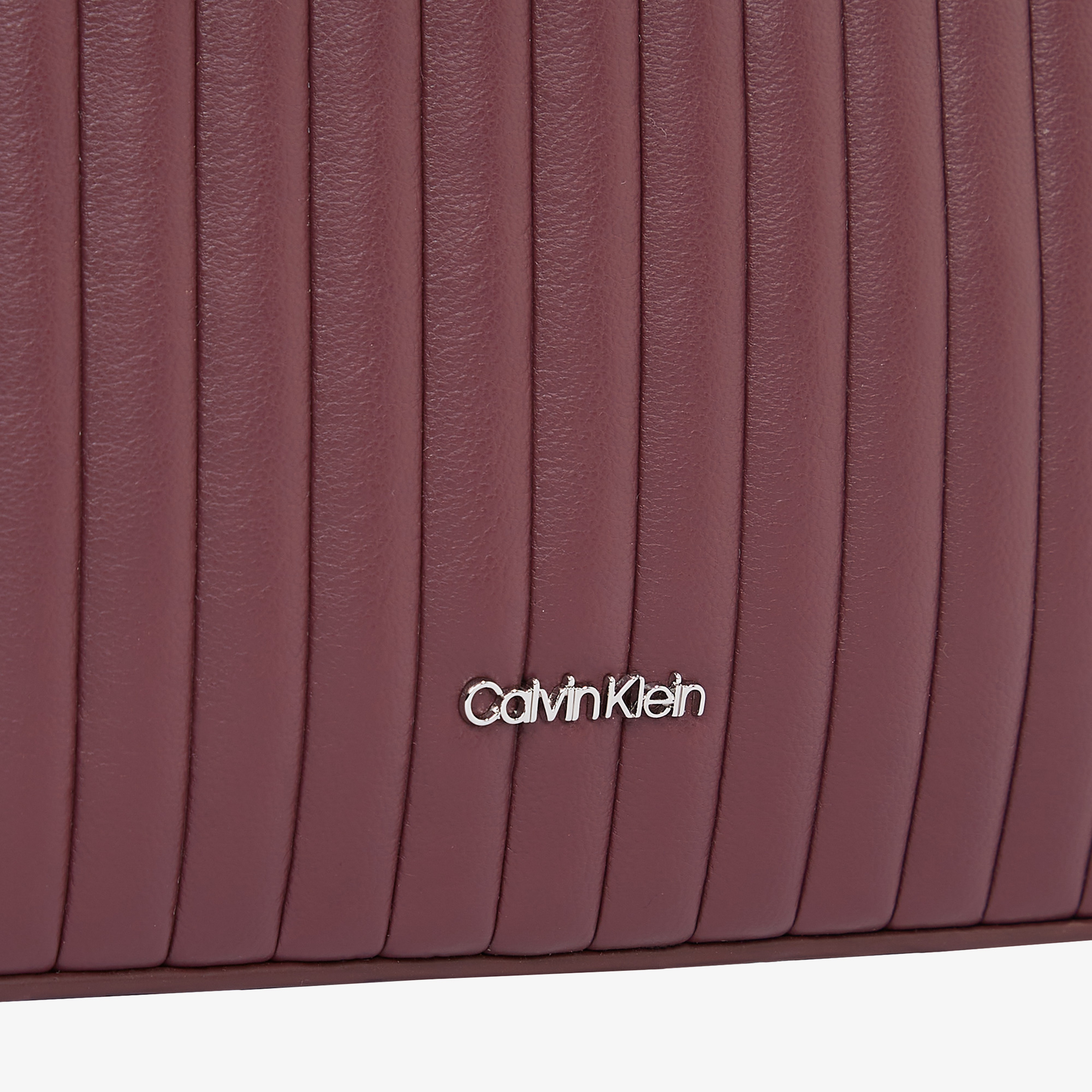 Calvin Klein Mini Line Quilt Camera Kadın Mor El Çantası