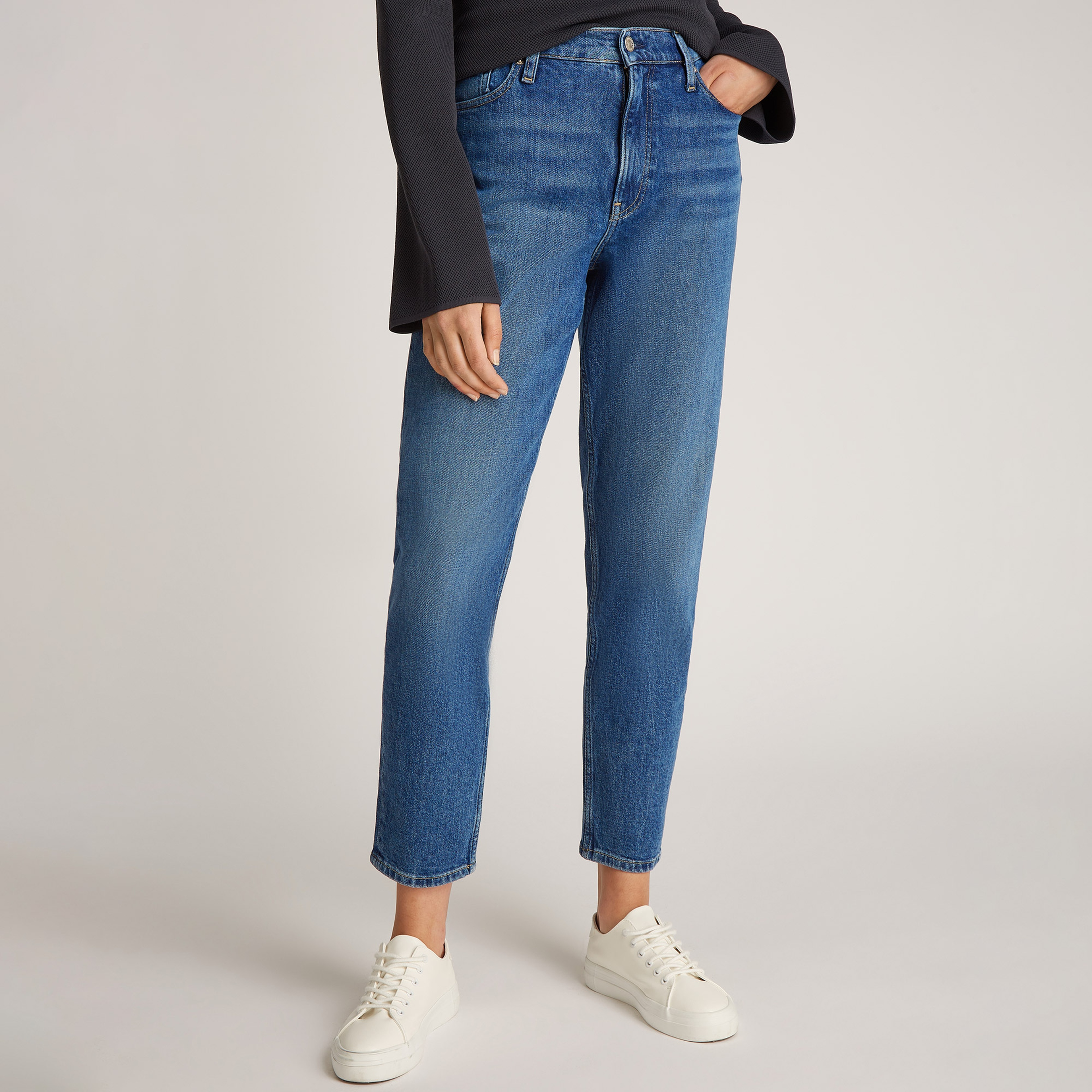 Calvin Klein Mom Kadın Lacivert Jean