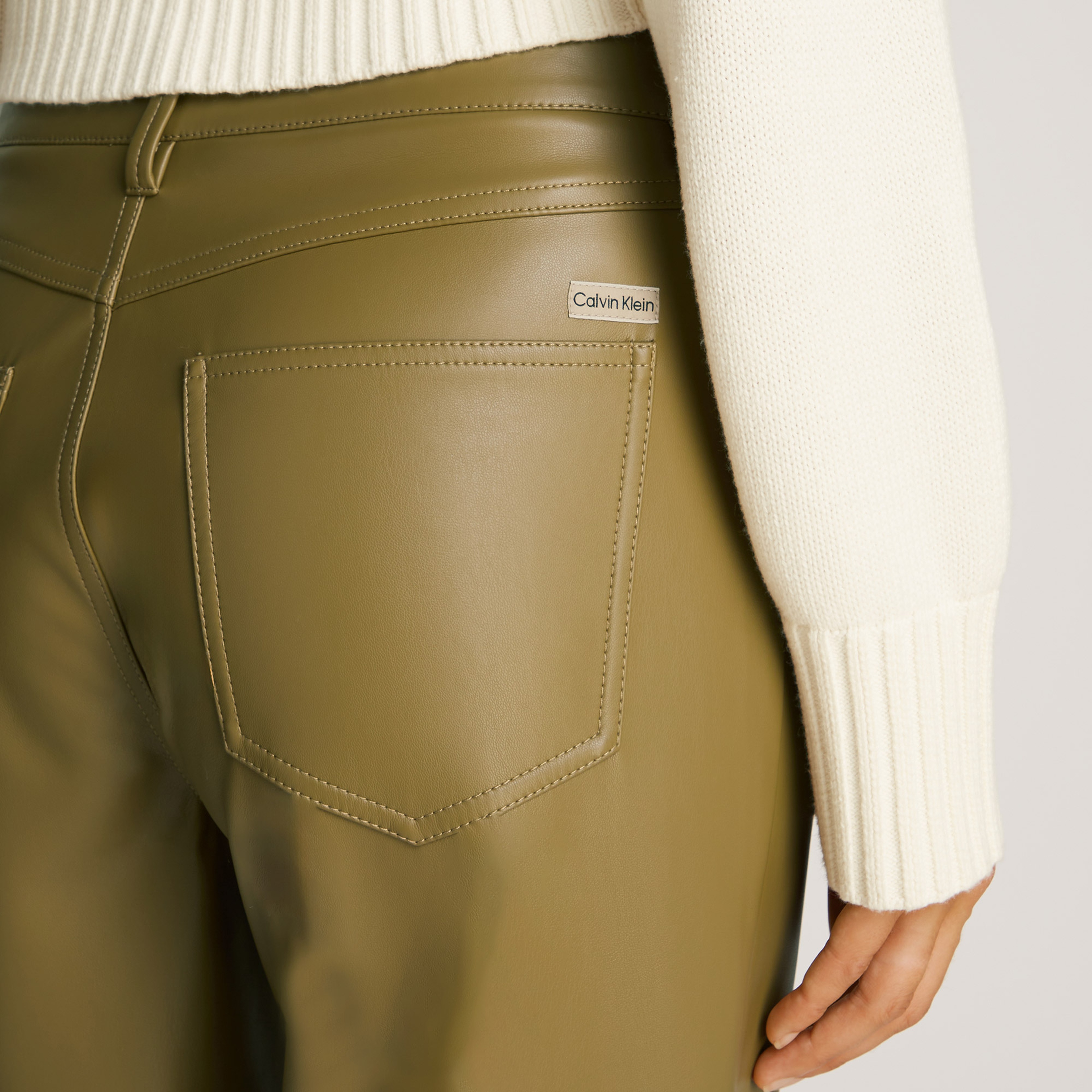 Calvin Klein Faux Leather Relaxed Kadın Yeşil Pantolon
