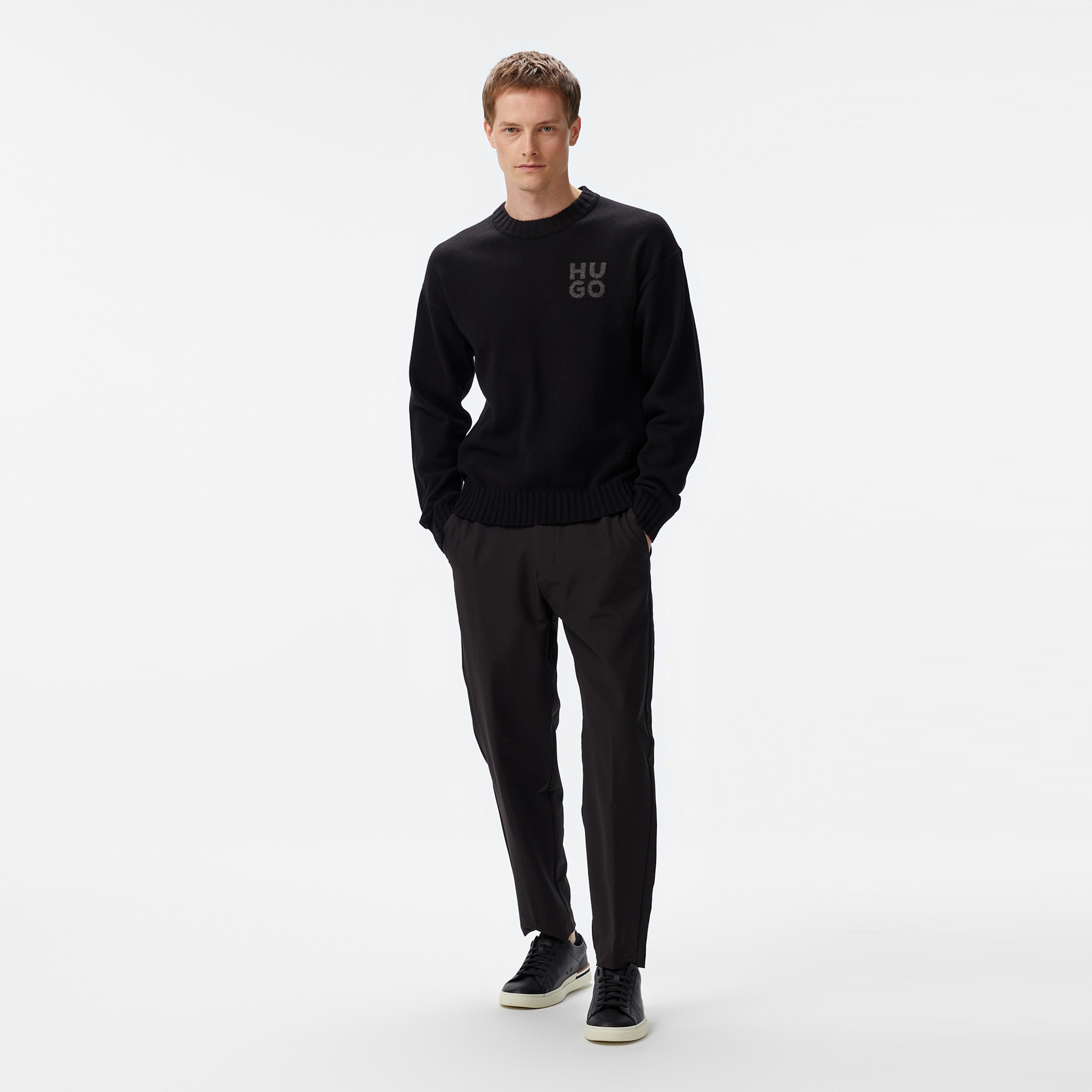 Hugo Erkek Siyah Kazak