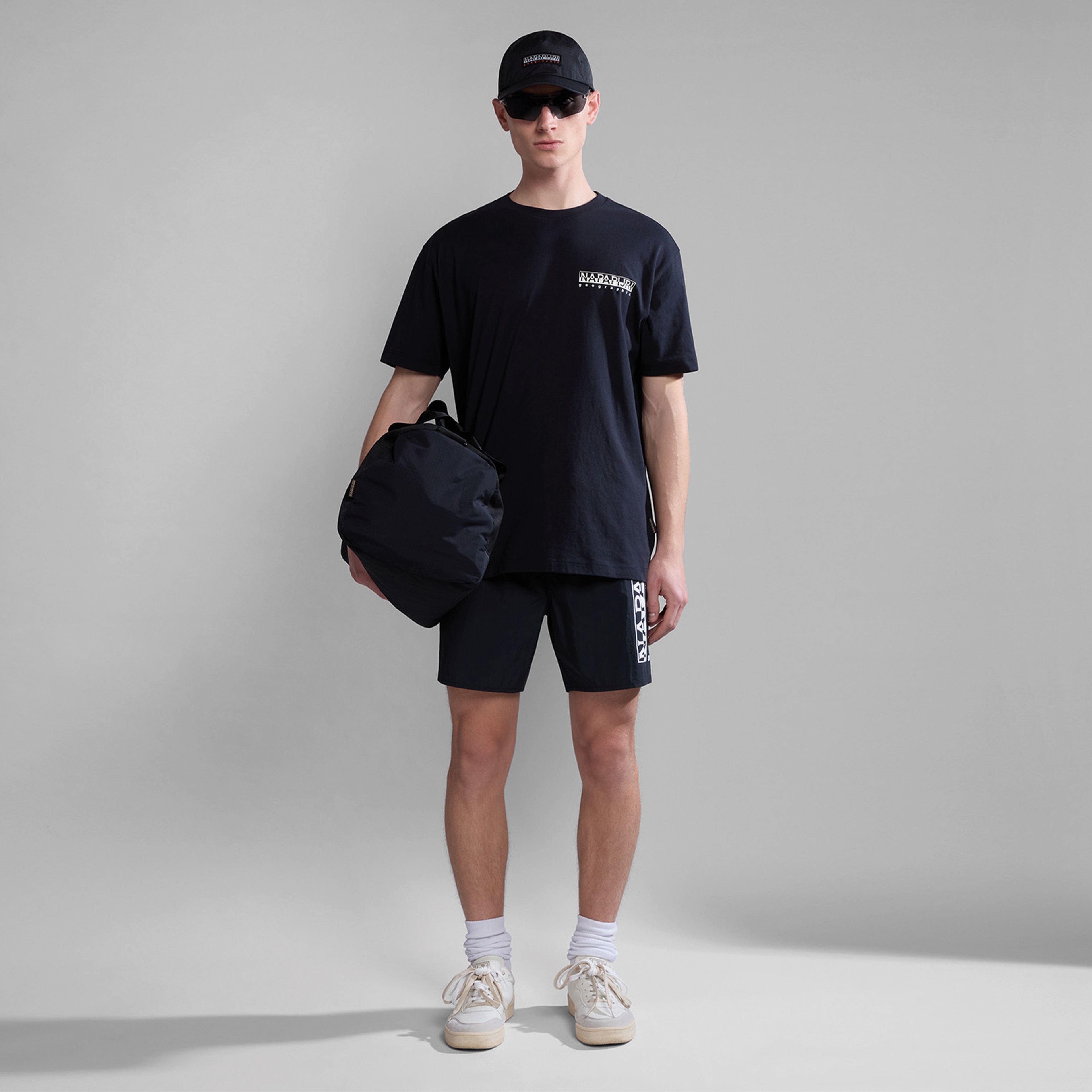 Napapijri V-Box 1 Erkek Siyah Mayo