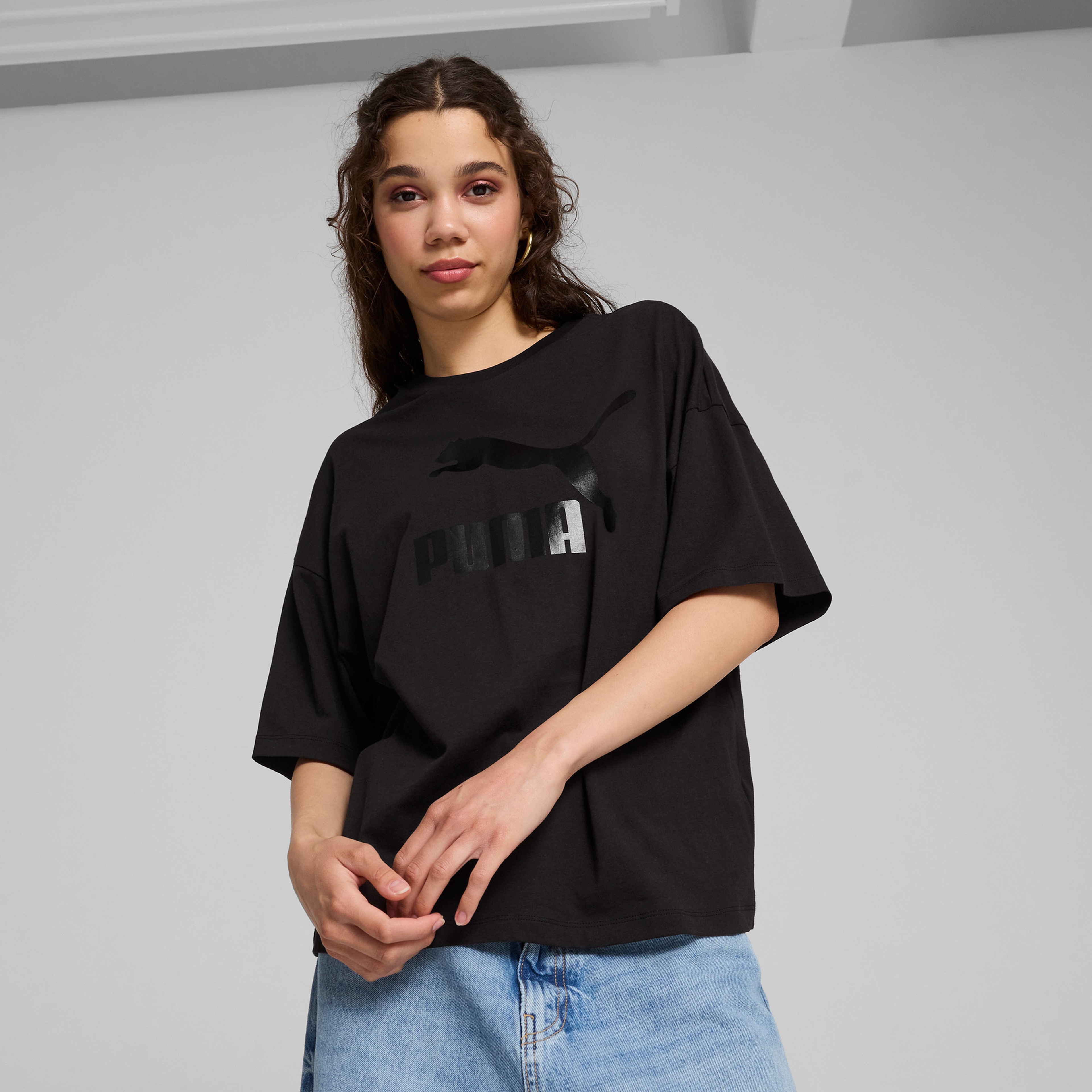 Puma Classics Oversized Logo Kadın Siyah T-Shirt