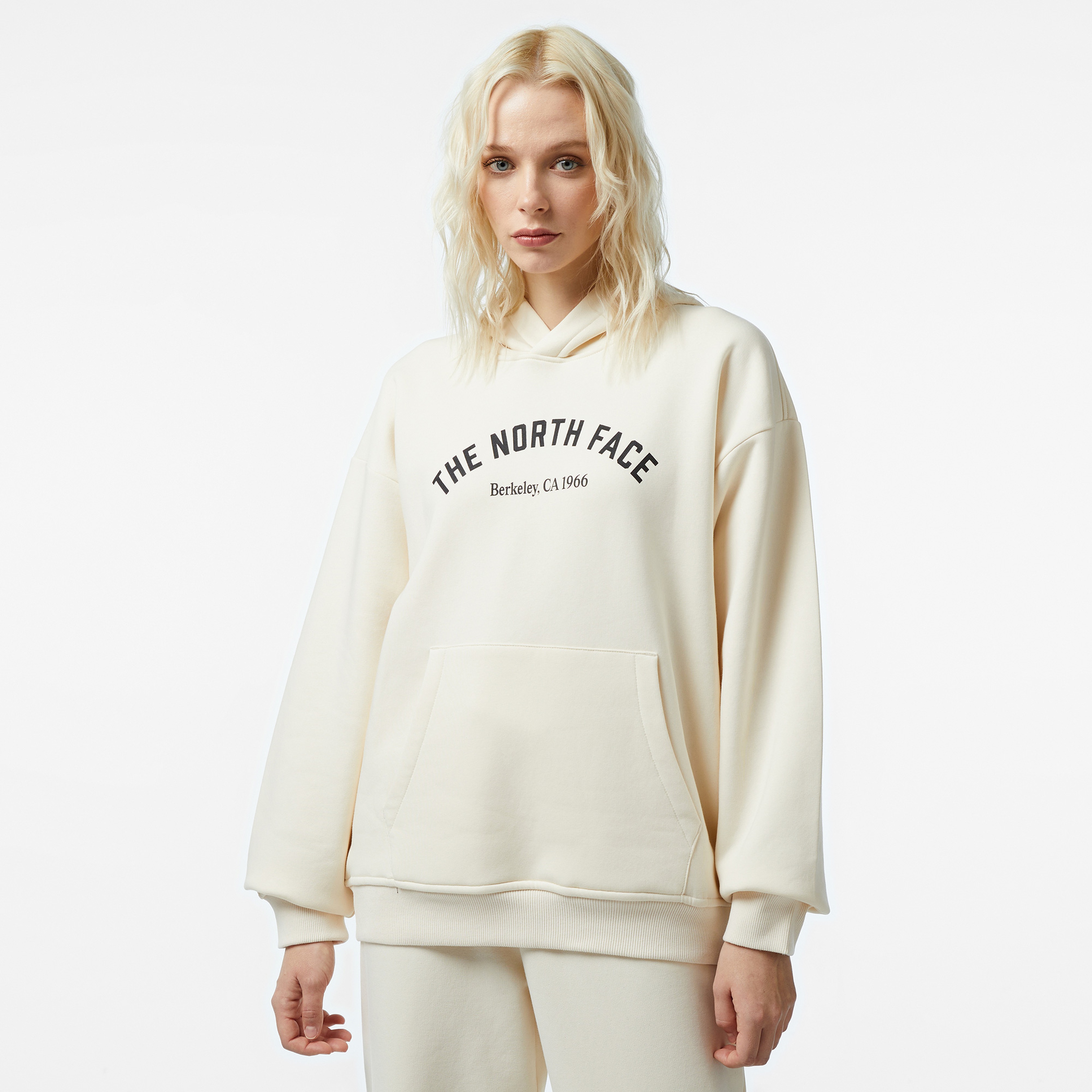 The North Face  Varsity Graphic Kadın Beyaz Sweatshirt
