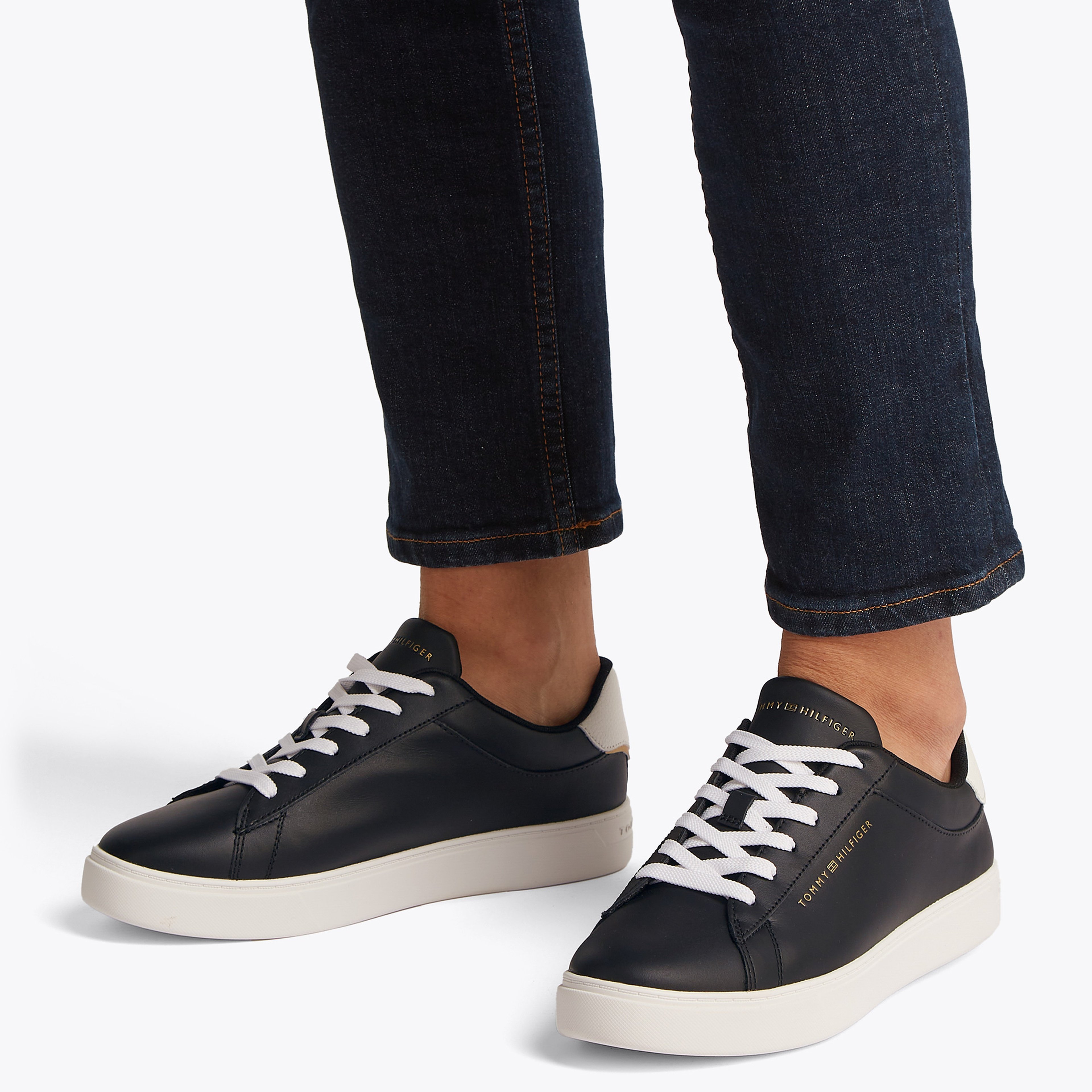 Tommy Hilfiger Essential Court Kadın Siyah Sneaker