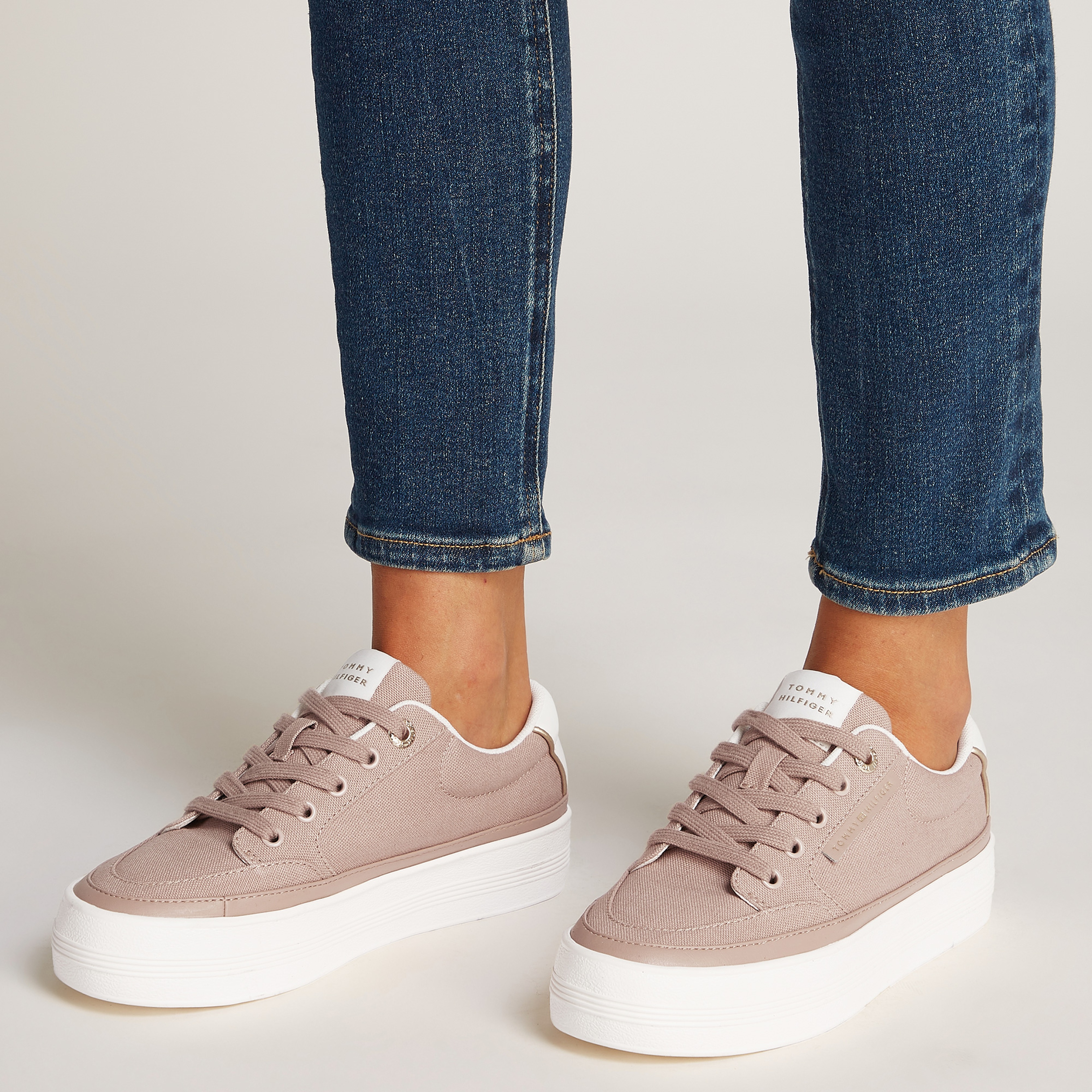 Tommy Hilfiger Essential Vulc Textile Kadın Bej Sneaker