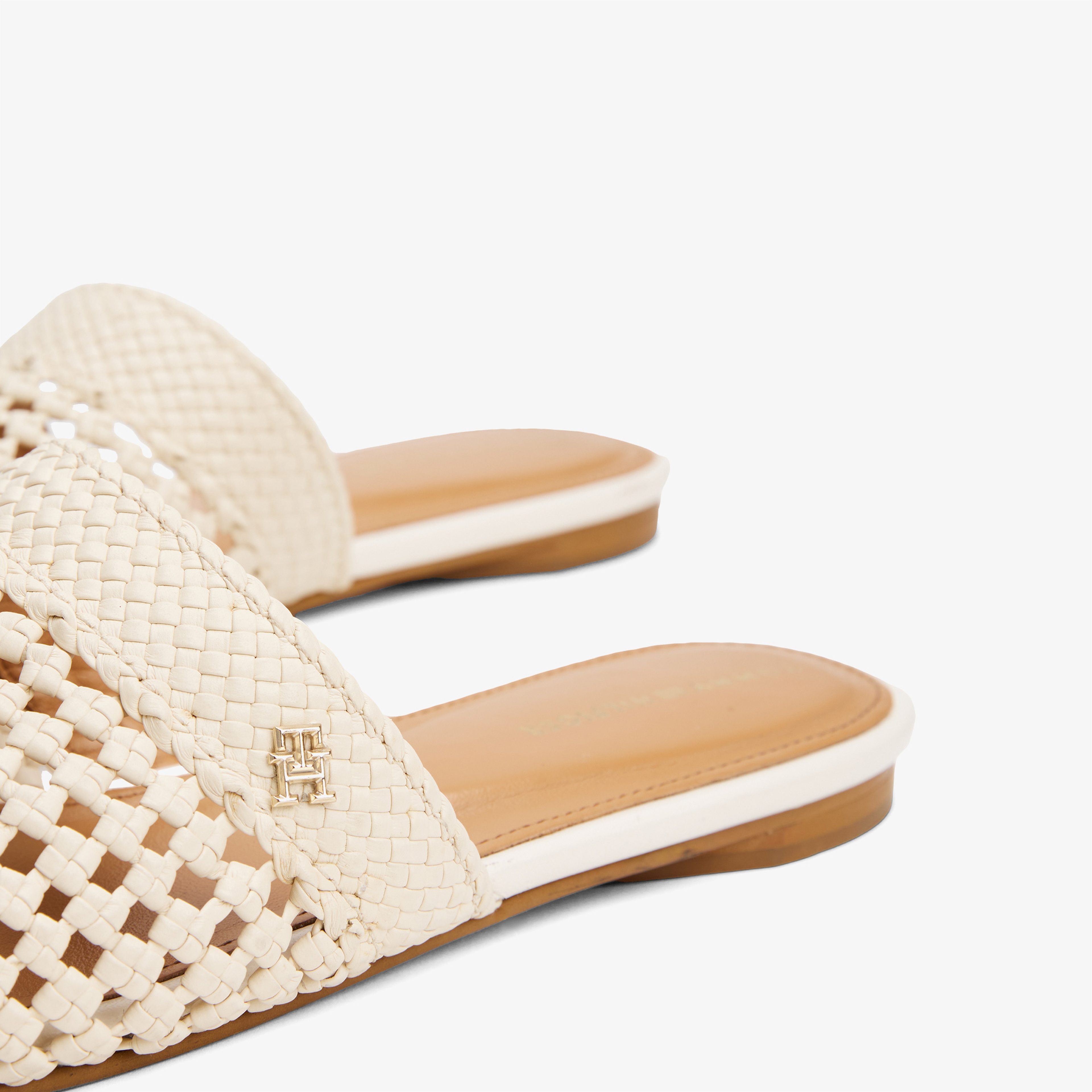 Tommy Hilfiger Crochet Leather Kadın Bej Terlik