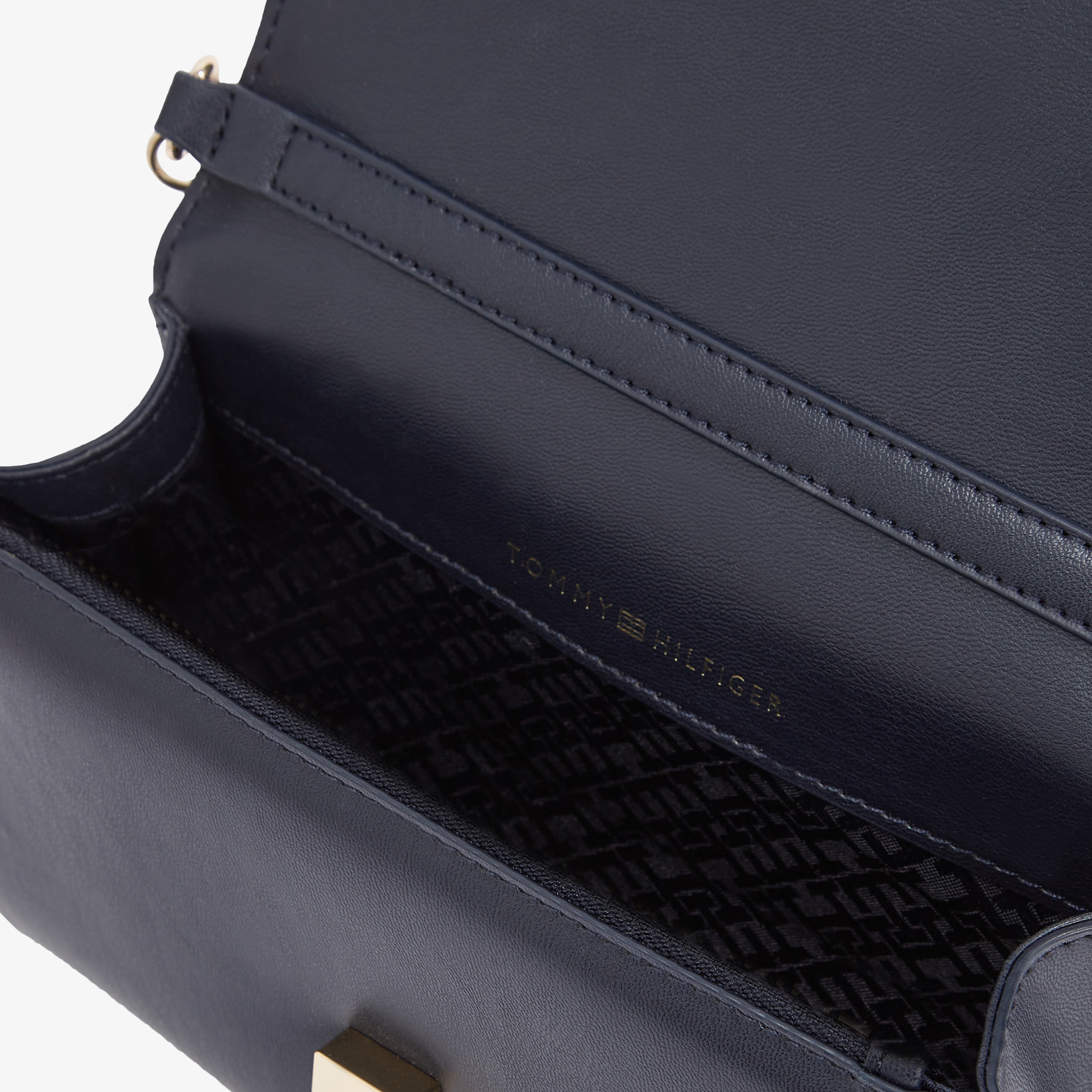 Tommy Hilfiger Eternity Chain Crossover Kadın Lacivert El Çantası