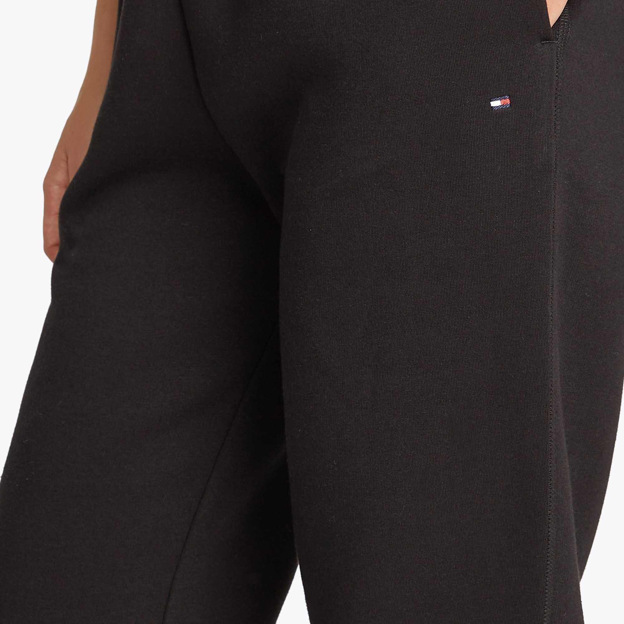 Tommy Hilfiger Flag Essentials Kadın Siyah Eşofman Altı