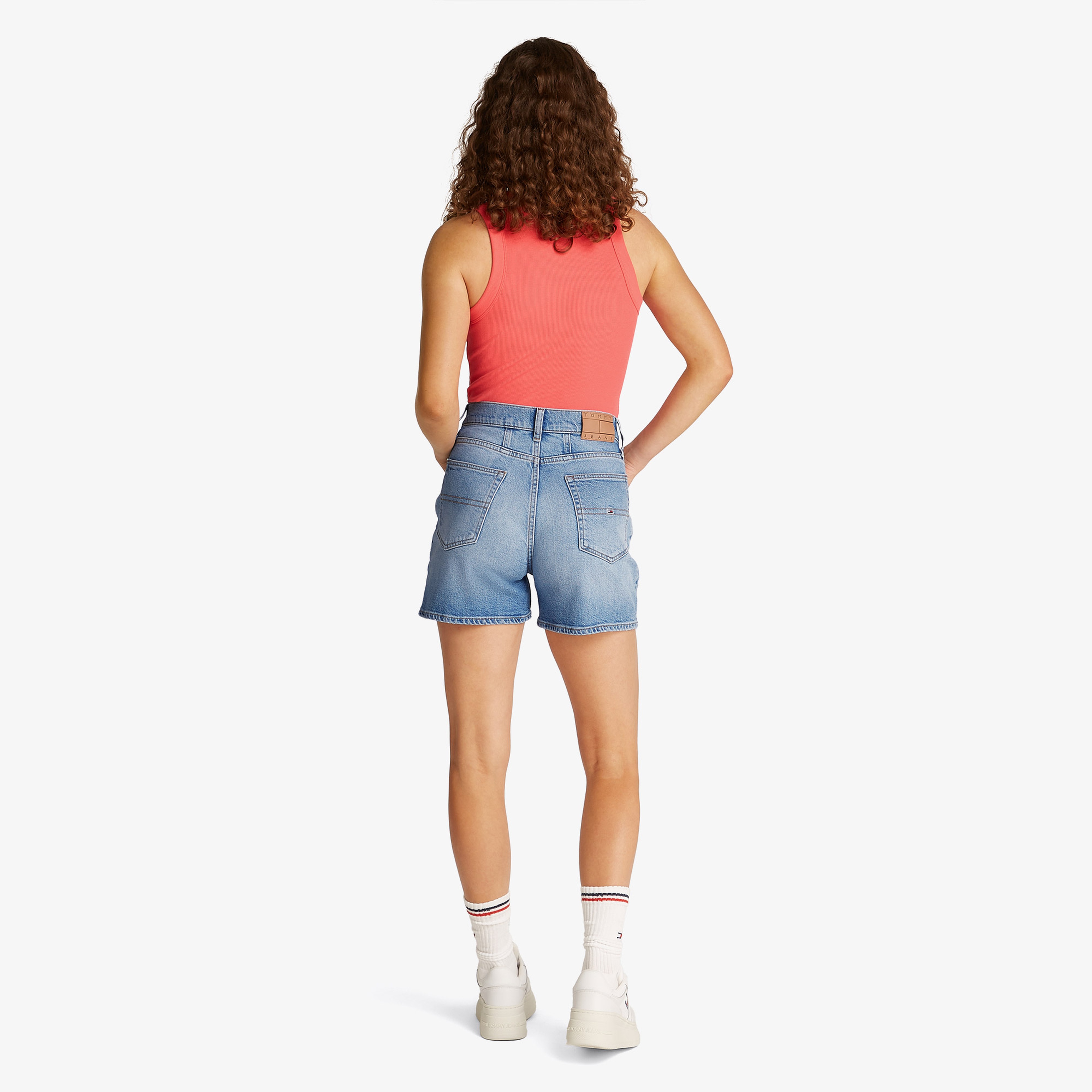 Tommy Jeans Mom Bi0112 Kadın Lacivert Şort