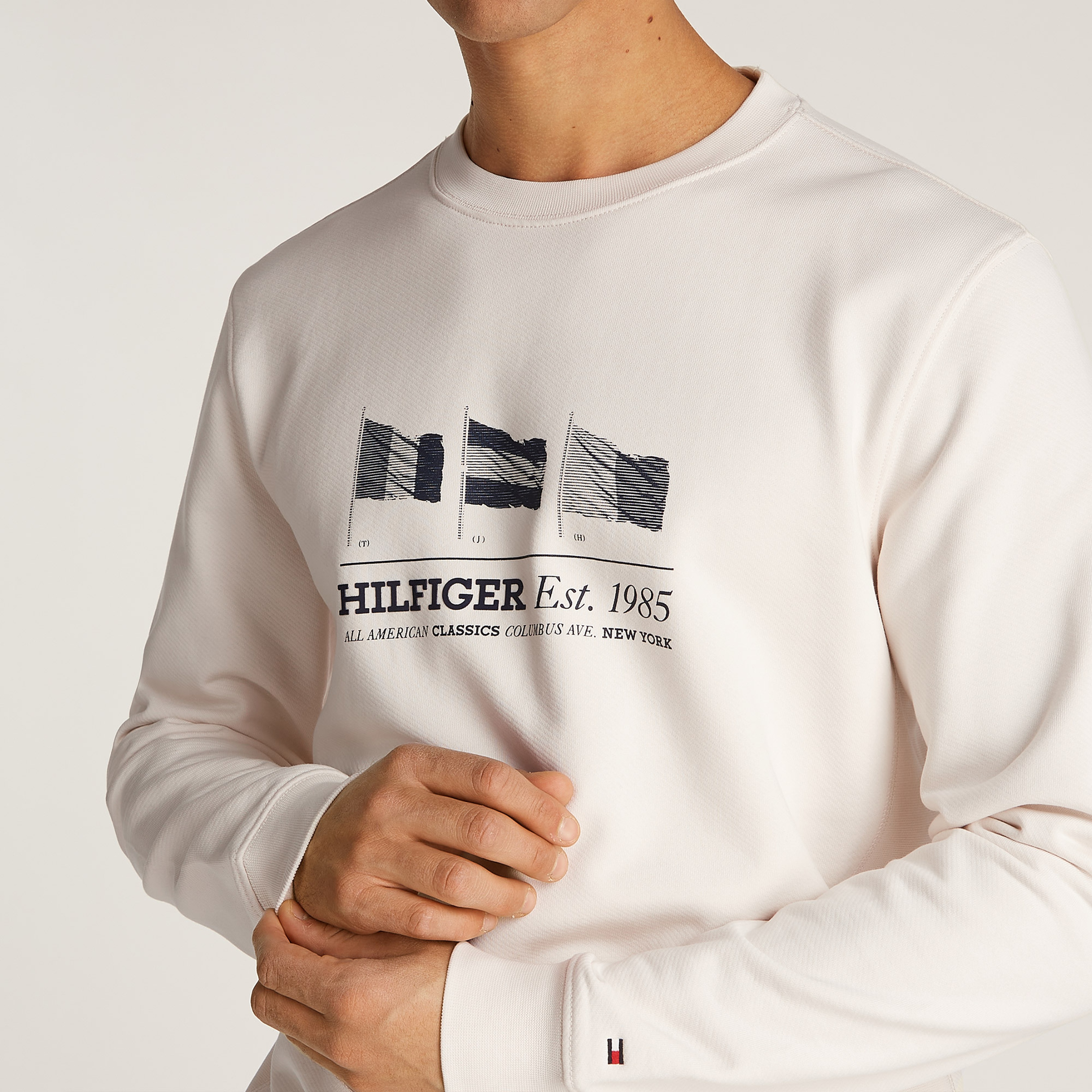 Tommy Hilfiger Flags Crewneck Erkek Kırık Beyaz Sweatshirt
