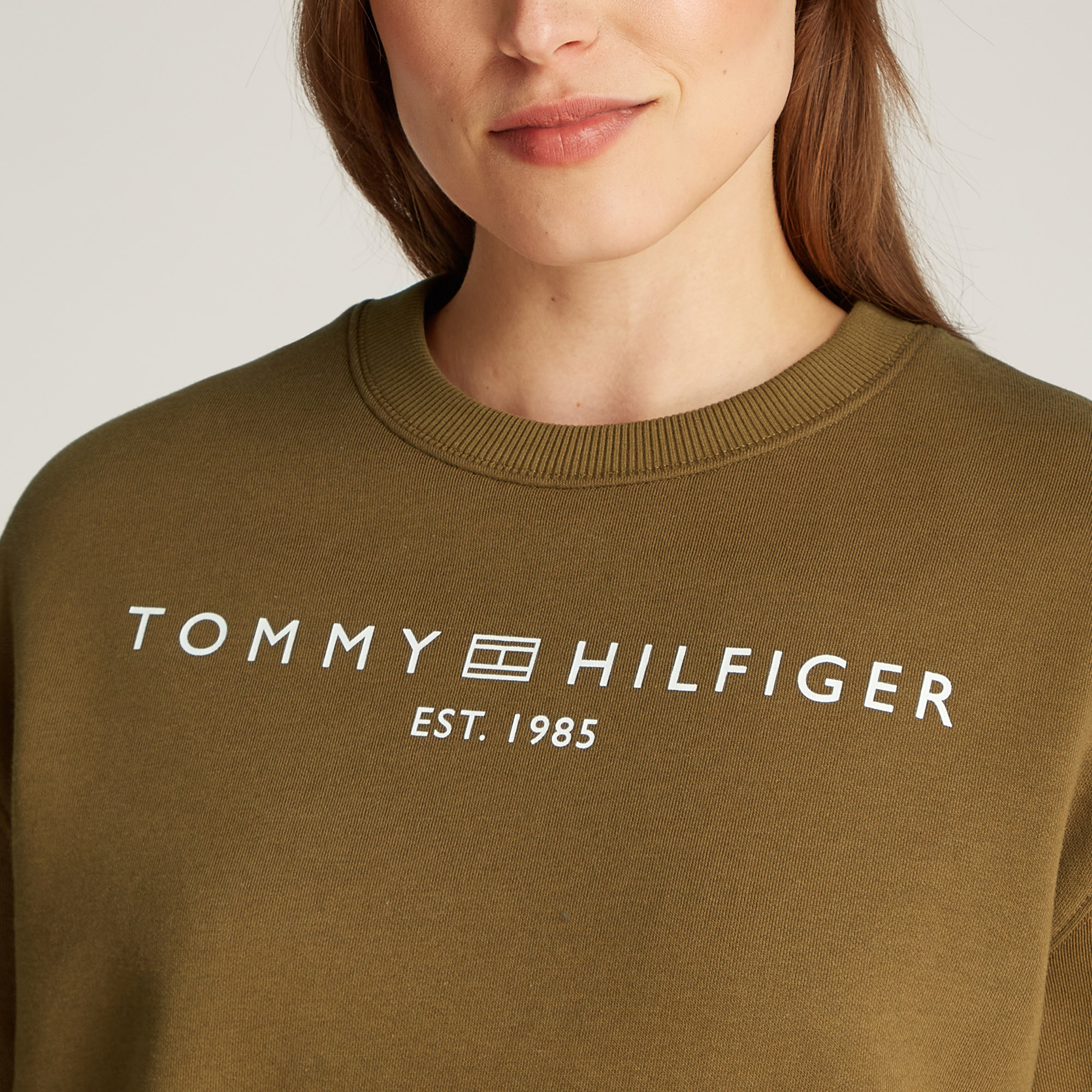 Tommy Hilfiger Corp Logo C-Nk Kadın Haki Sweatshirt
